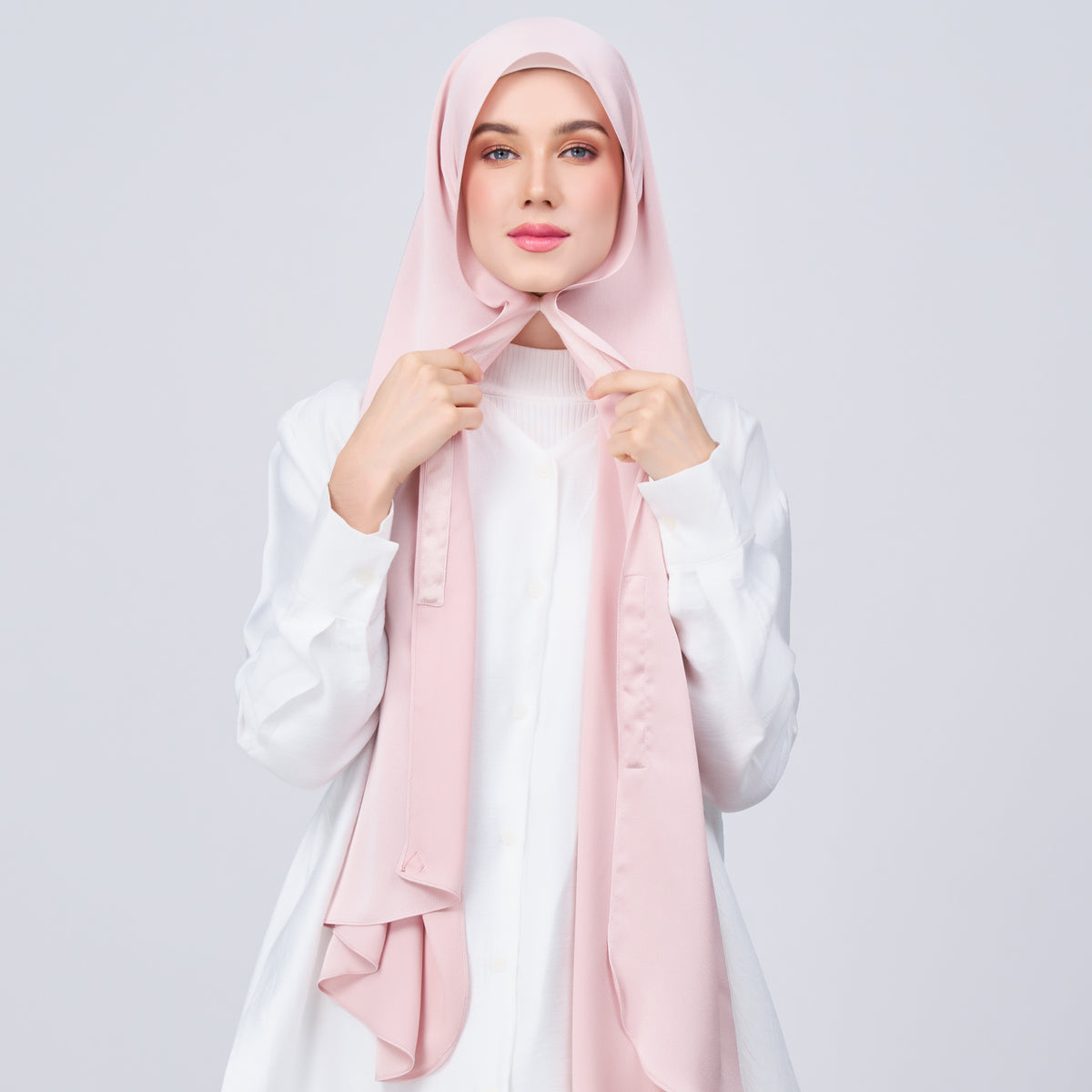 Instant Tag n' Go Shawl | Satin Bulle in Nude Pink