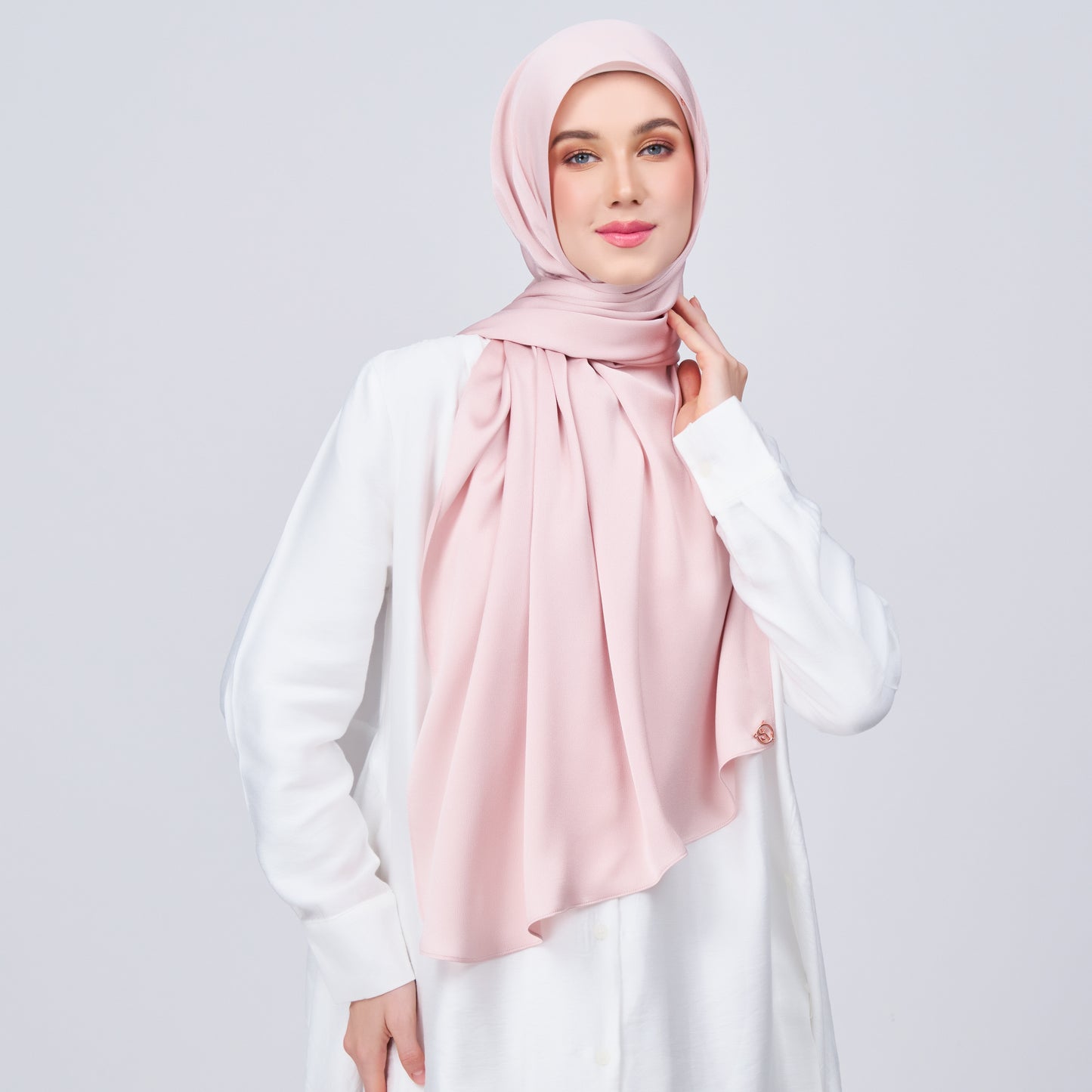 Instant Tag n' Go Shawl | Satin Bulle in Nude Pink