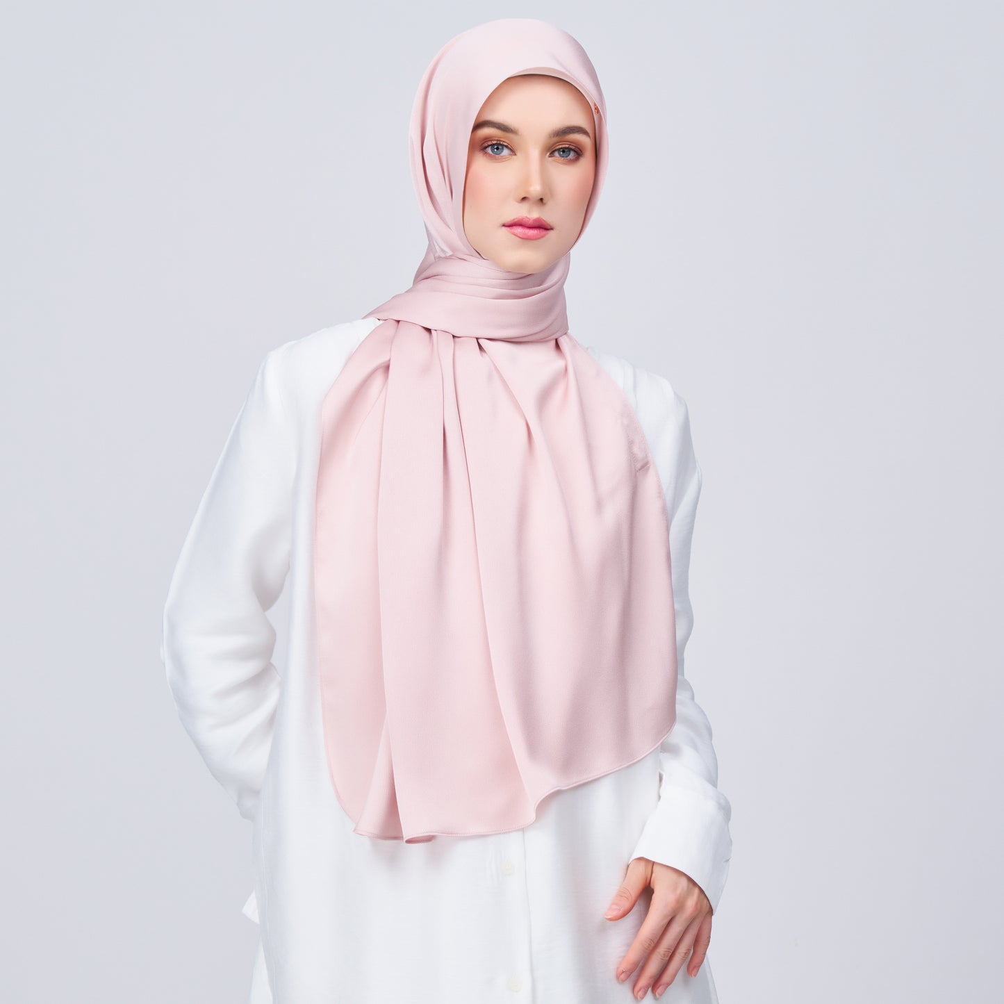 Instant Tag n' Go Shawl | Satin Bulle in Nude Pink