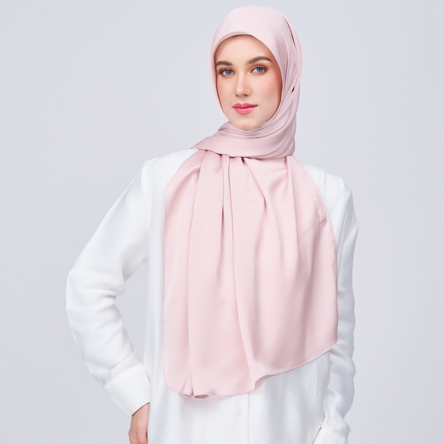 Instant Tag n' Go Shawl | Satin Bulle in Nude Pink