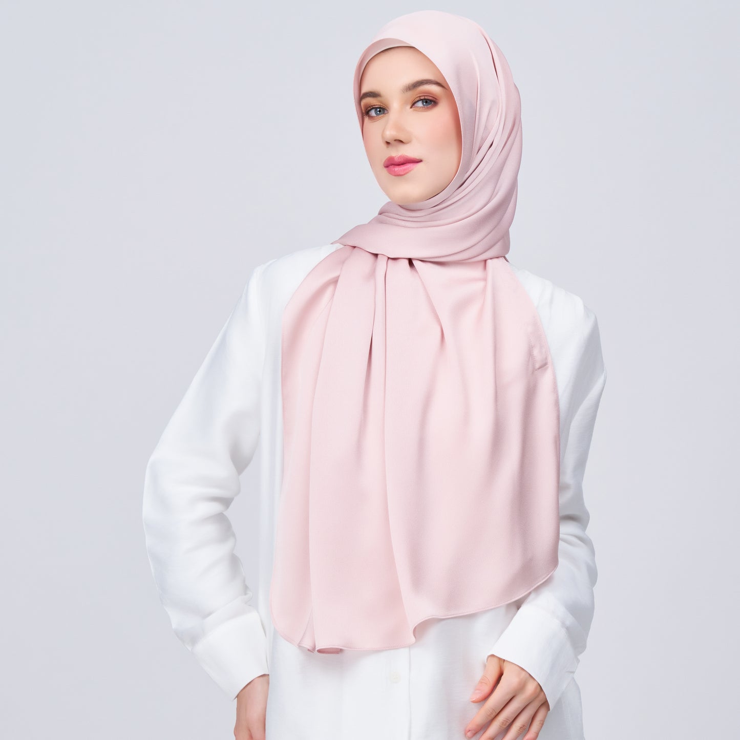 Instant Tag n' Go Shawl | Satin Bulle in Nude Pink