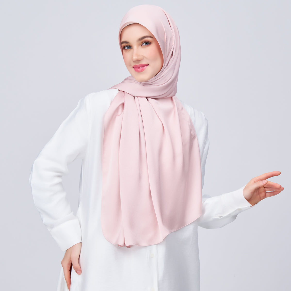 Instant Tag n' Go Shawl | Satin Bulle in Nude Pink