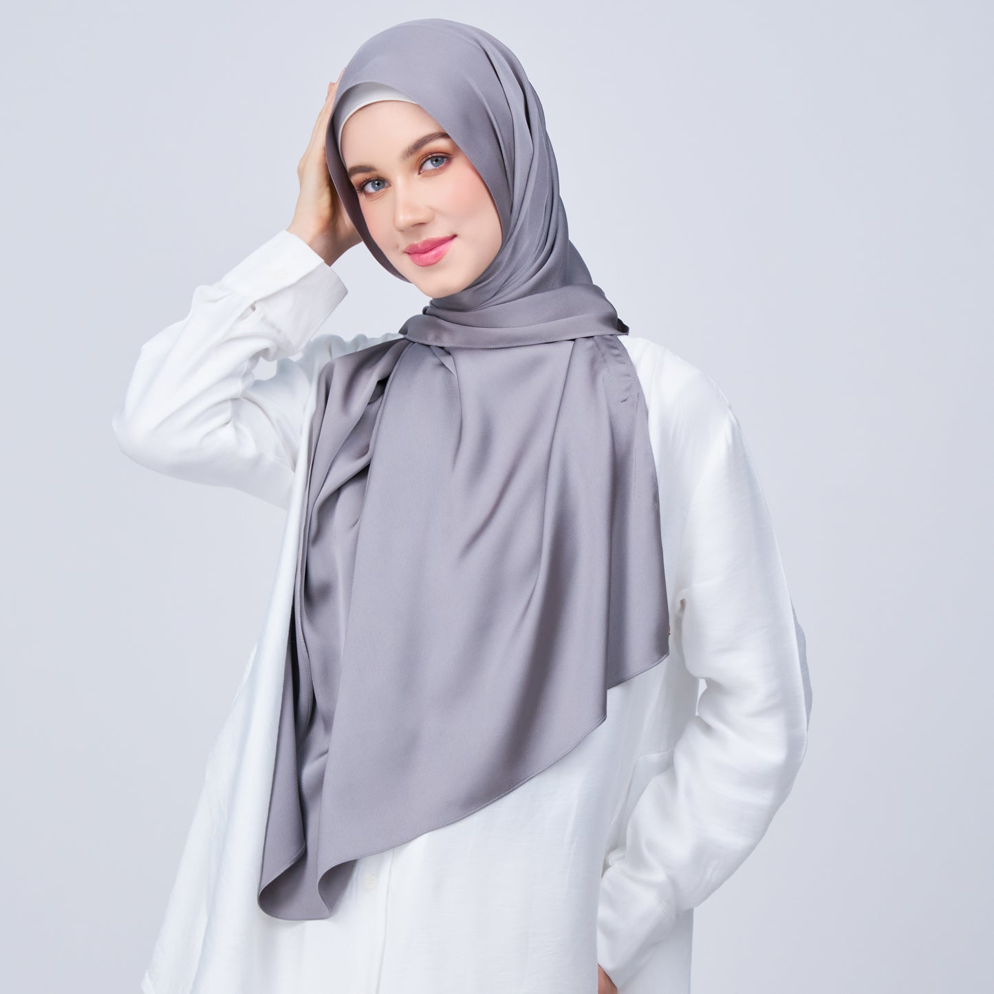 Instant Tag n' Go Shawl | Satin Bulle in Stone Grey