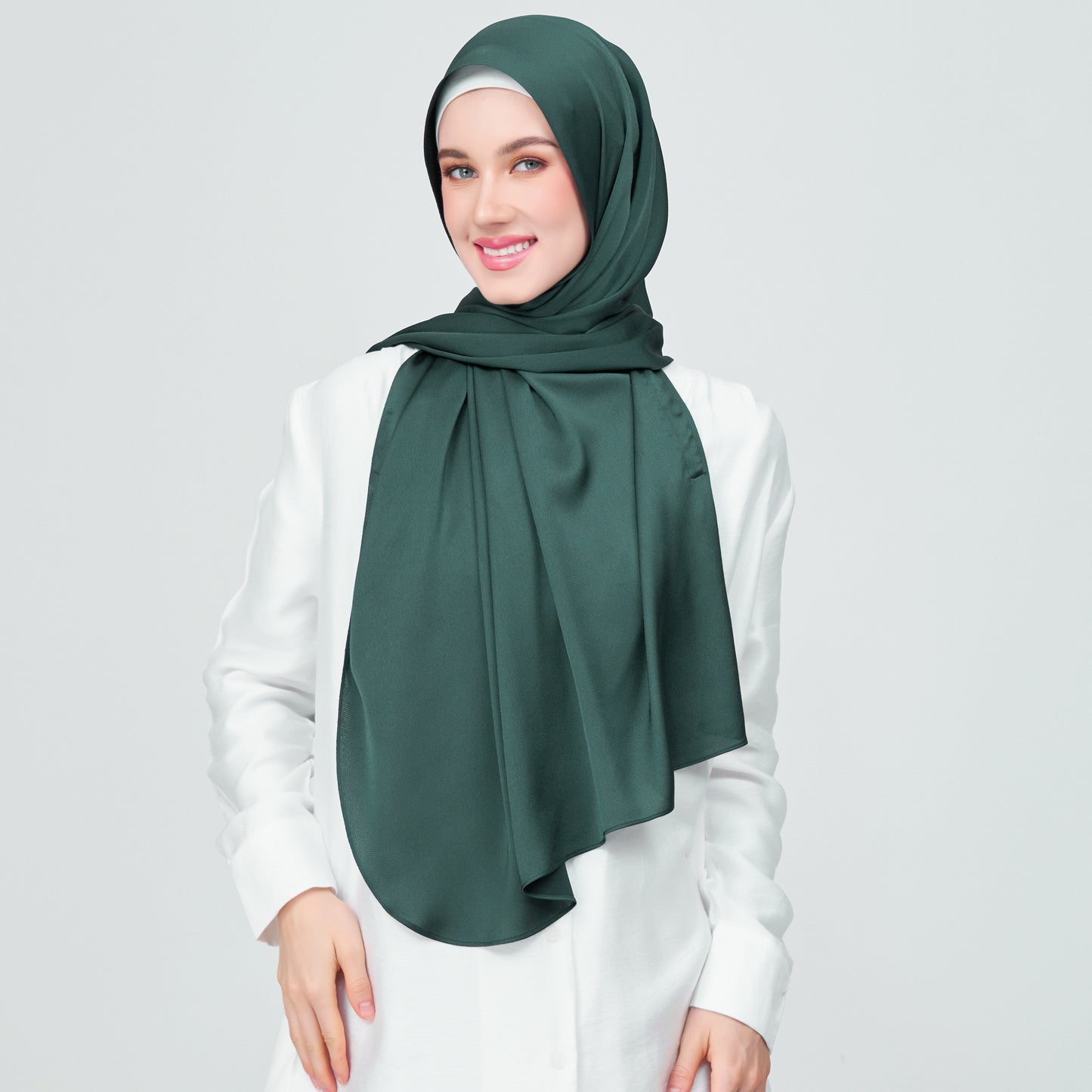 Instant Tag n' Go Shawl | Satin Bulle in Emerald Green