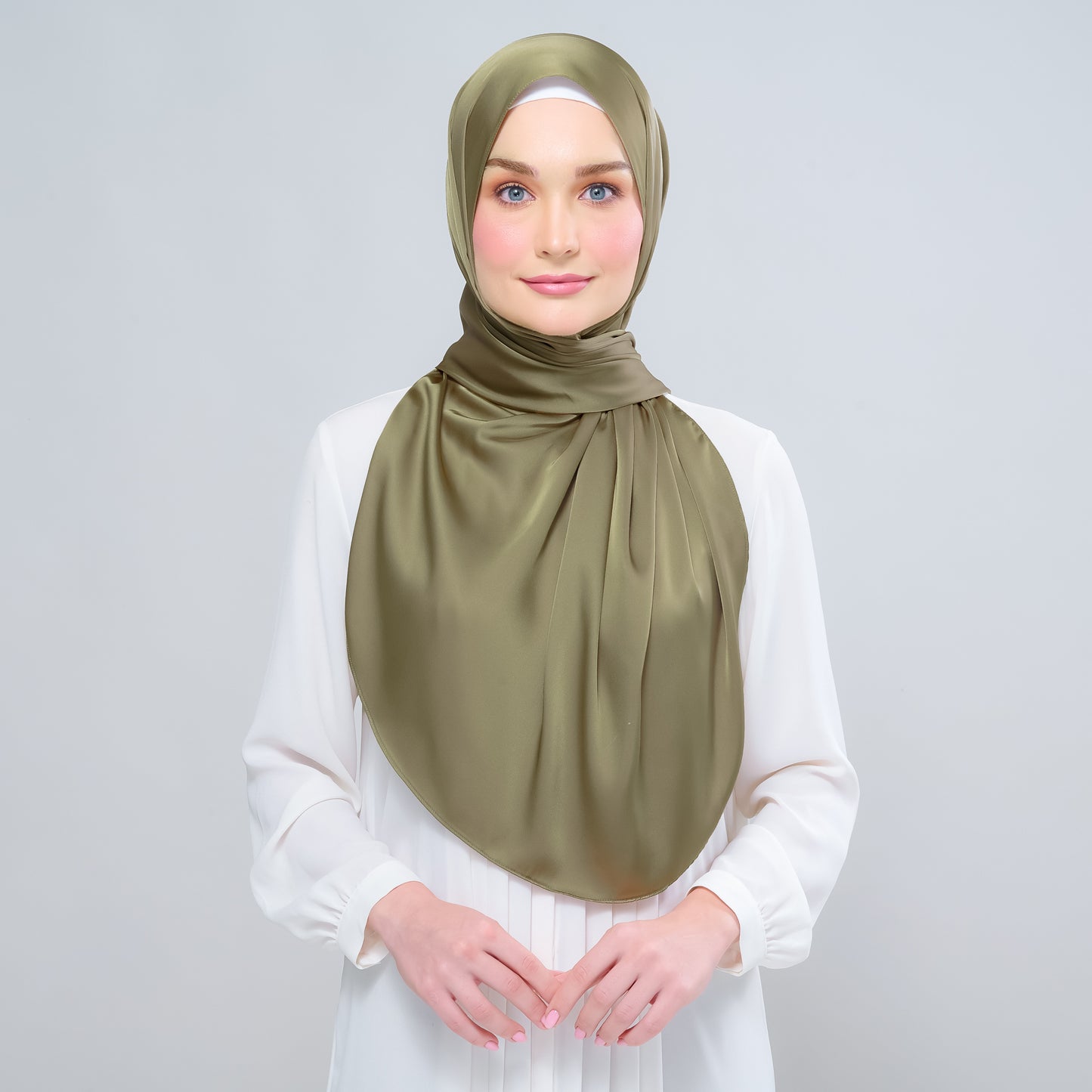 Instant Tag n' Go Shawl | Satin Bulle in Olive Green