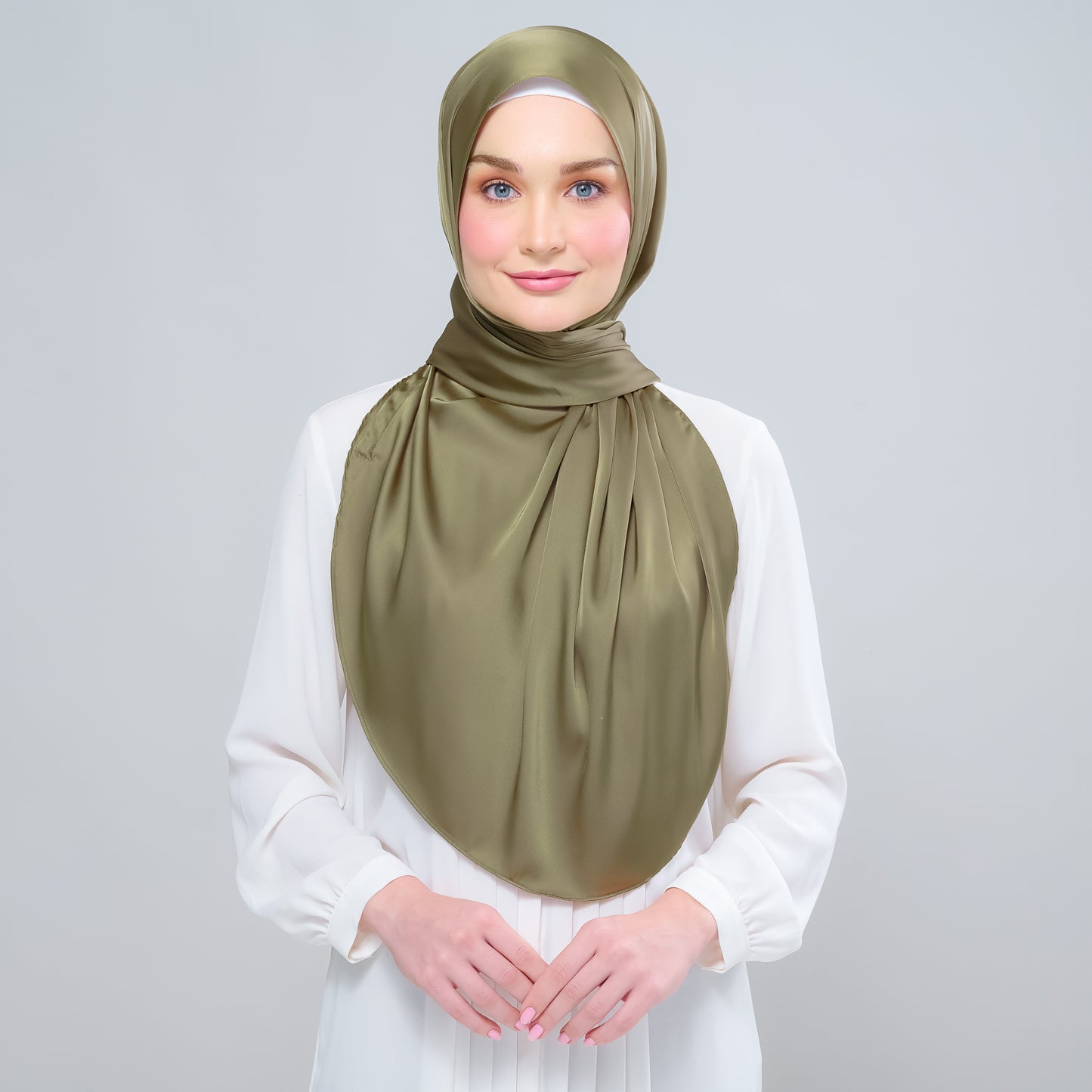 Instant Tag n' Go Shawl | Satin Bulle in Olive Green