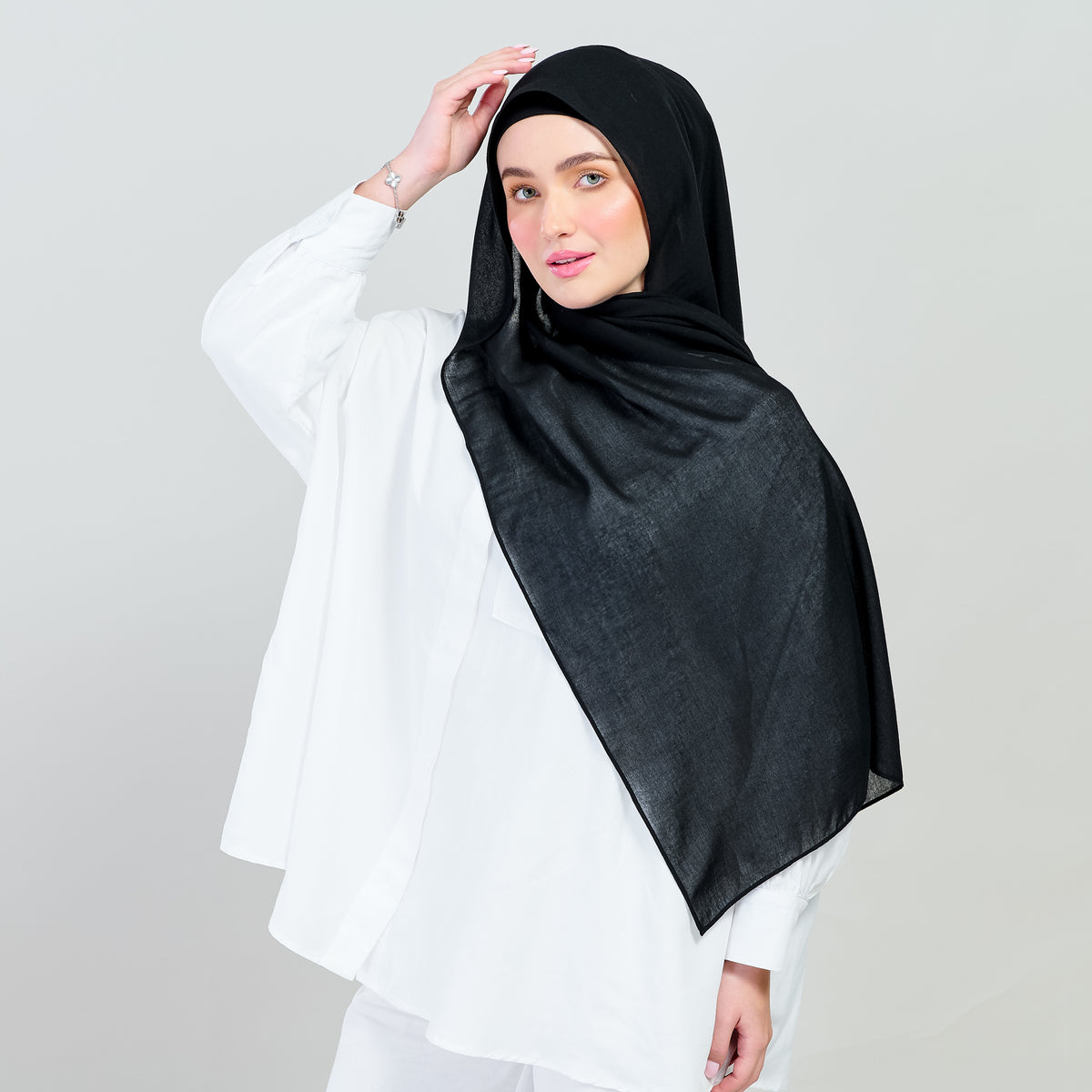 Ironless Elle Shawl in Black