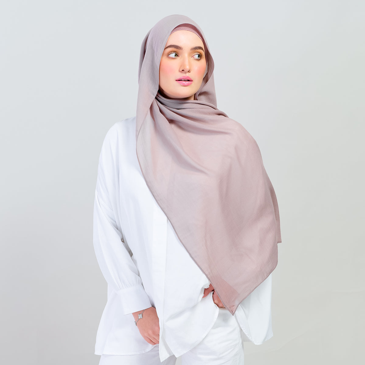 Ironless Elle Shawl in Toffee