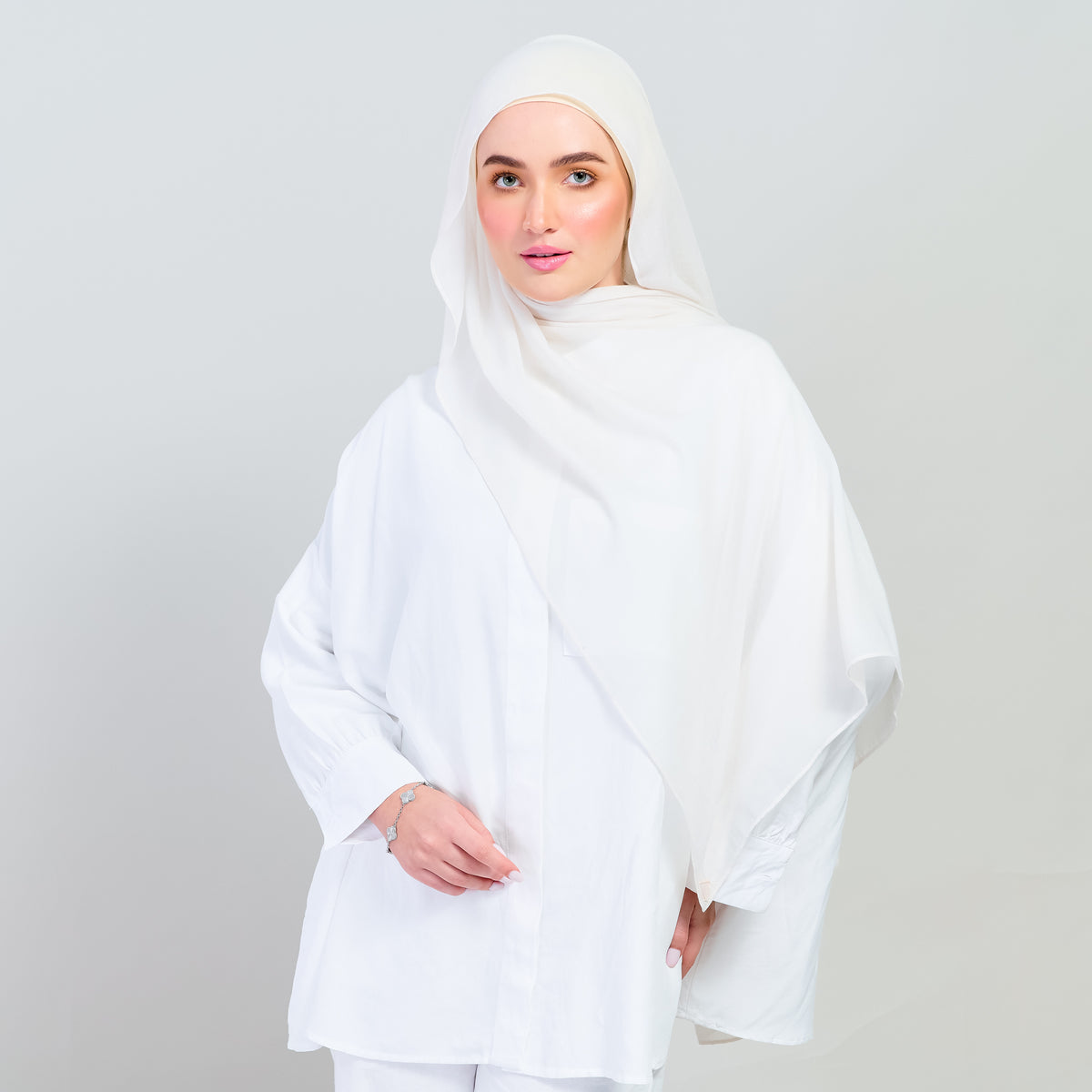 Ironless Elle Shawl in Light Beige