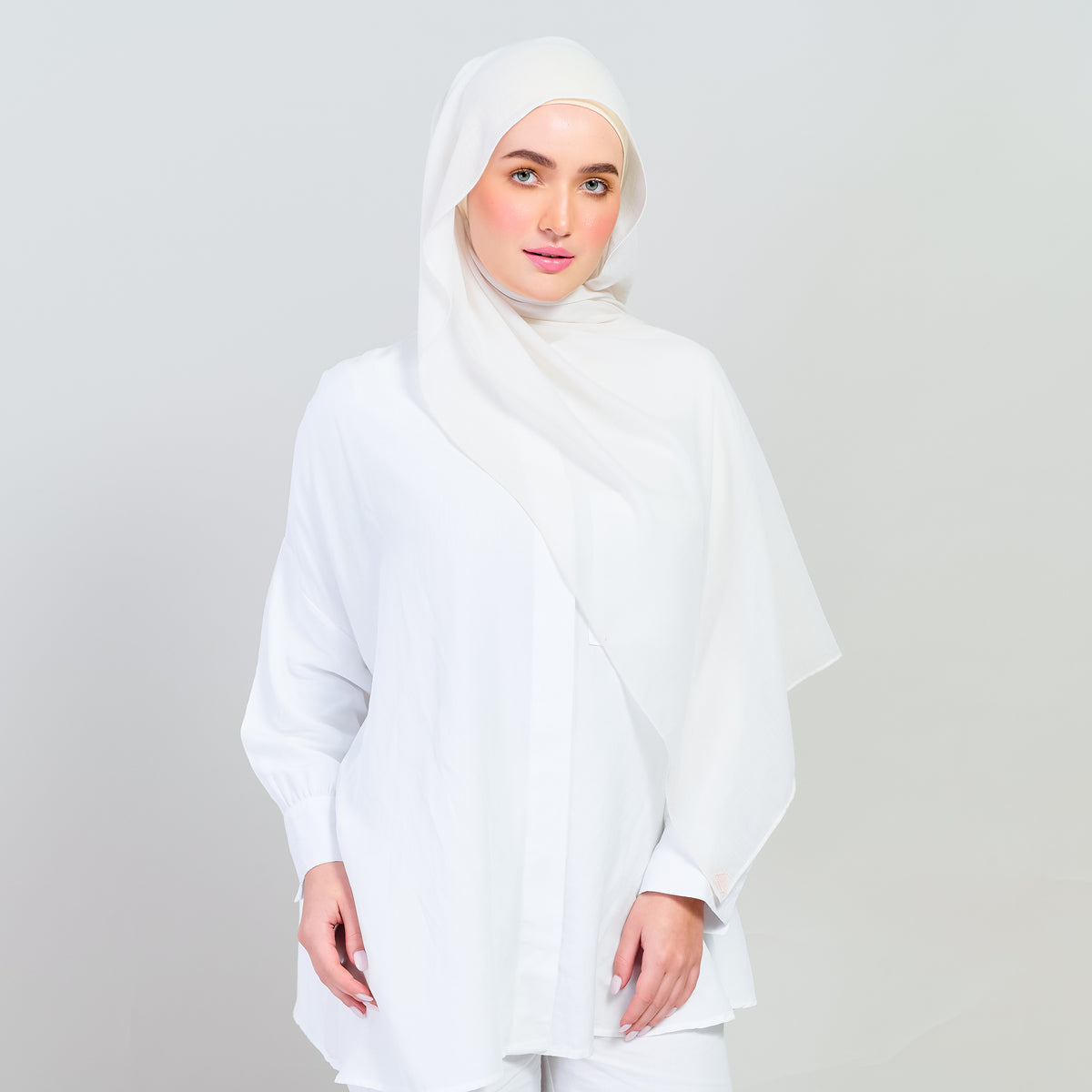 Ironless Elle Shawl in Light Beige