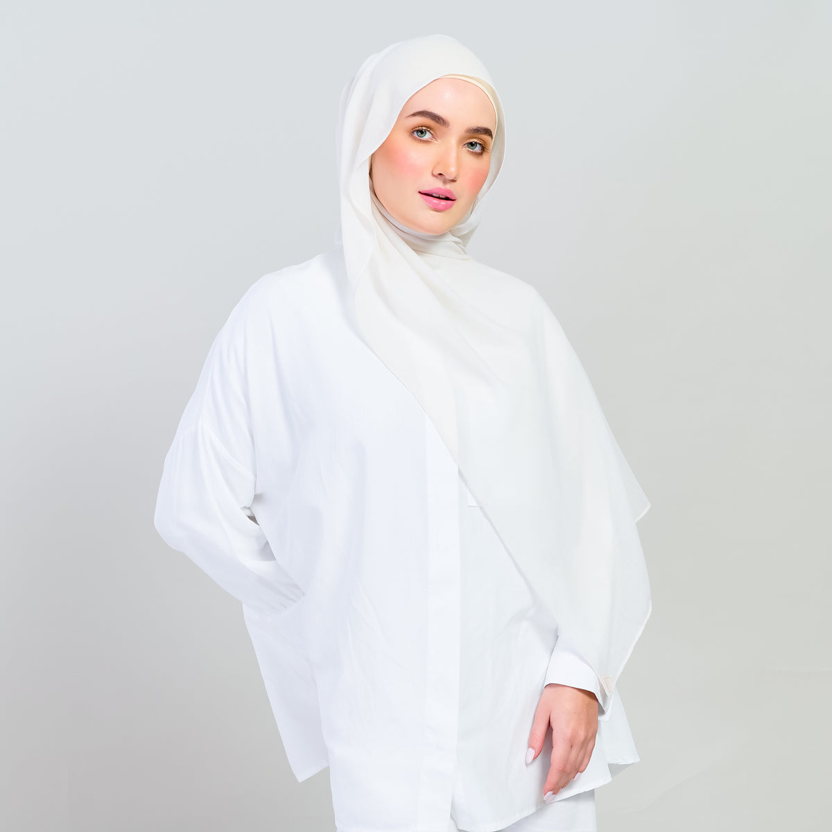 Ironless Elle Shawl in Light Beige