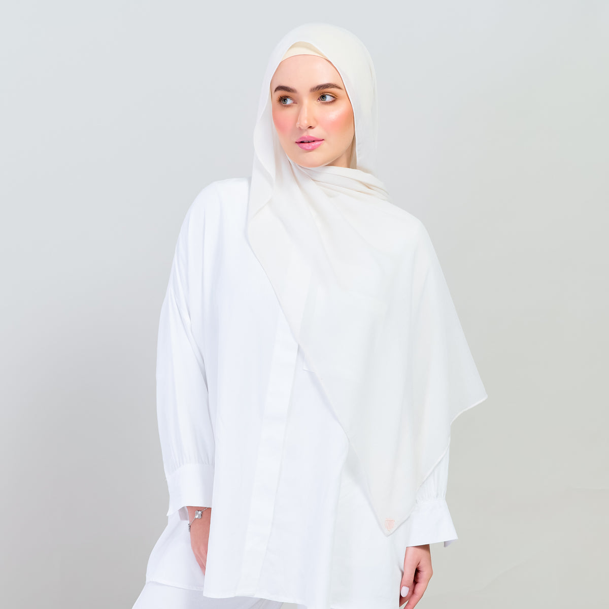 Ironless Elle Shawl in Light Beige