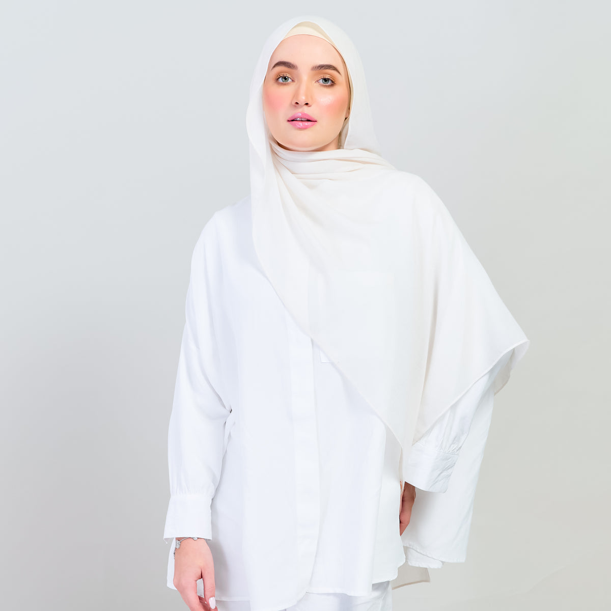 Ironless Elle Shawl in Light Beige