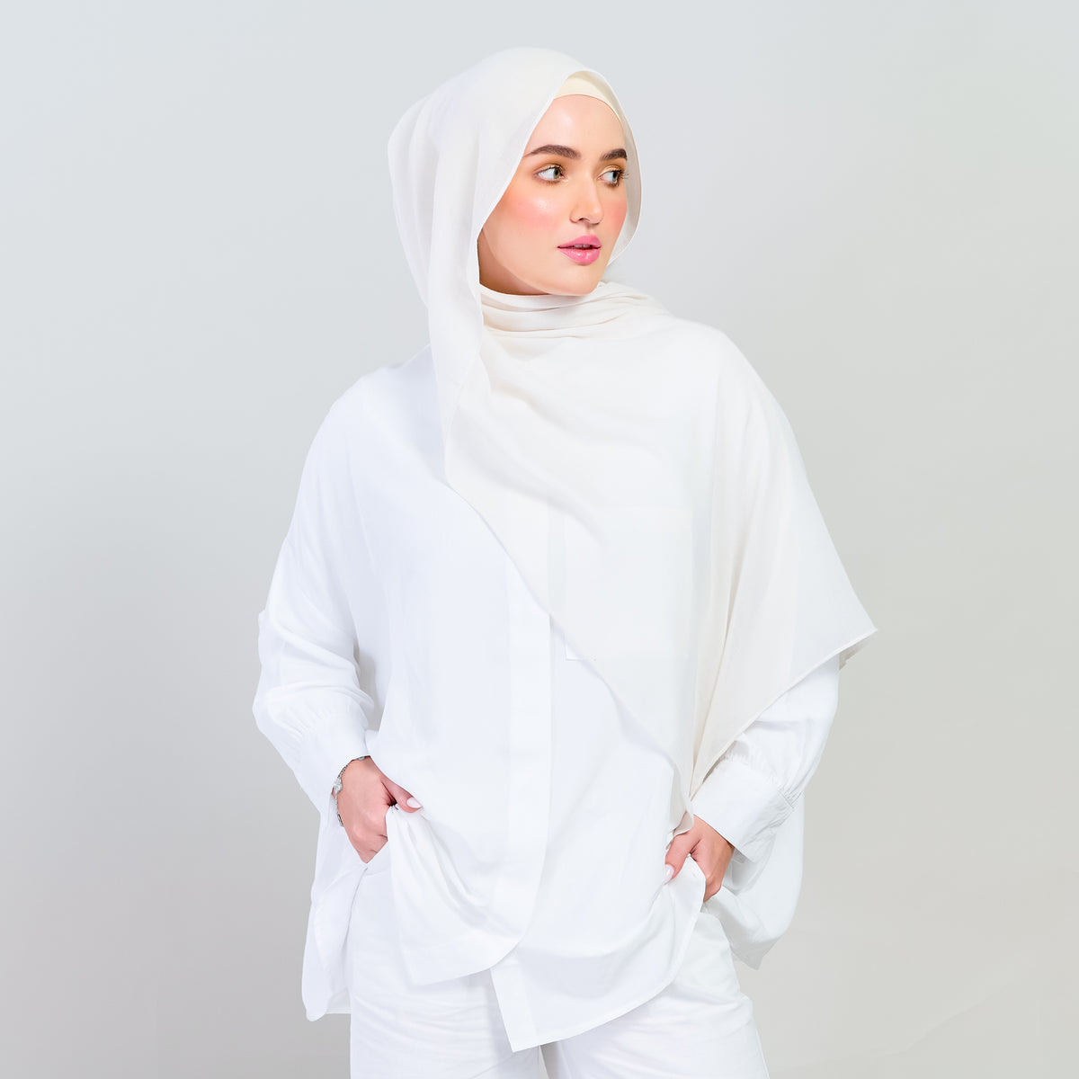 Ironless Elle Shawl in Light Beige