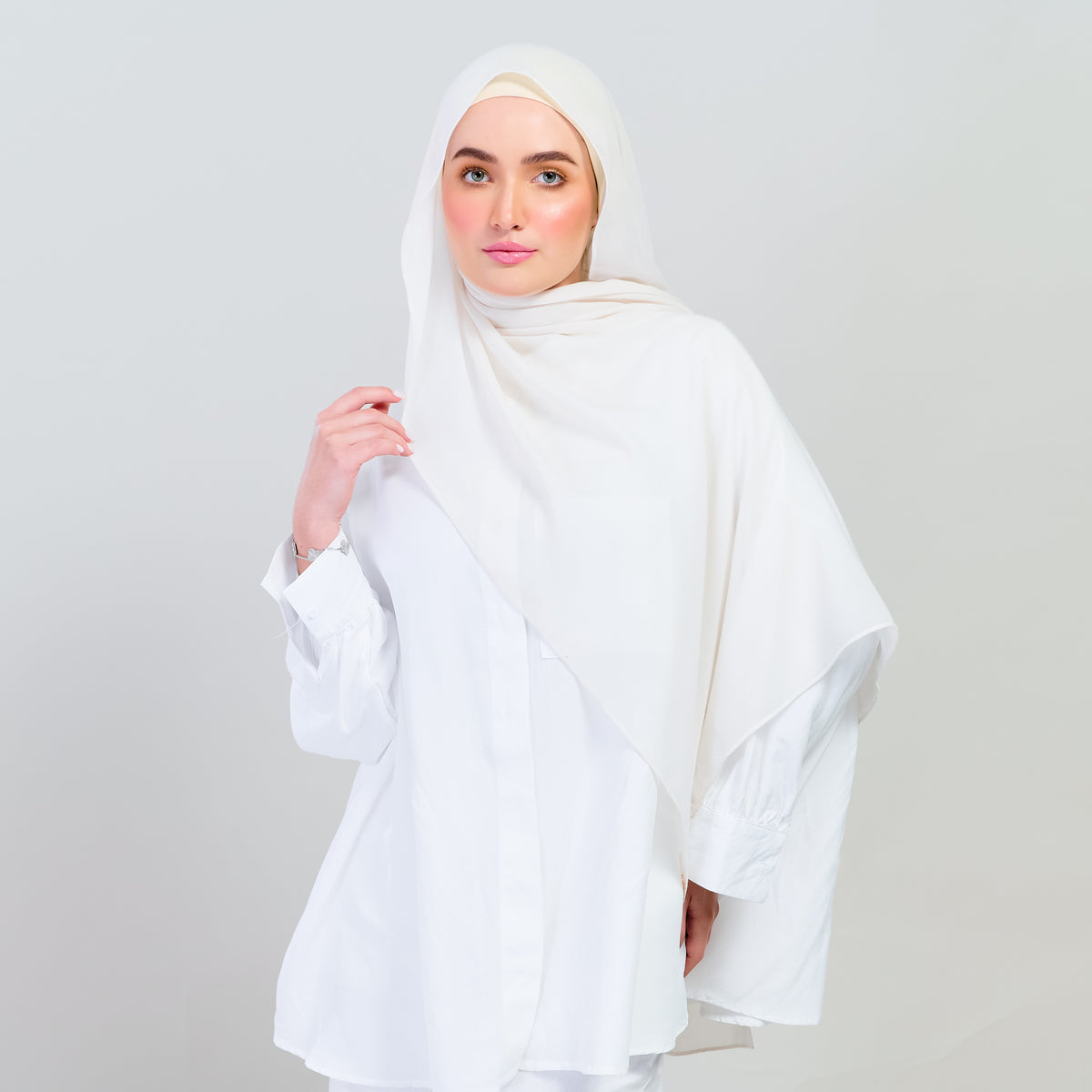 Ironless Elle Shawl in Light Beige