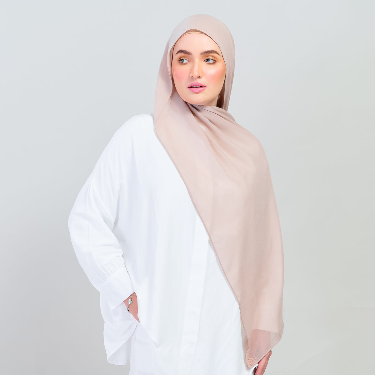Ironless Elle Shawl in Chai