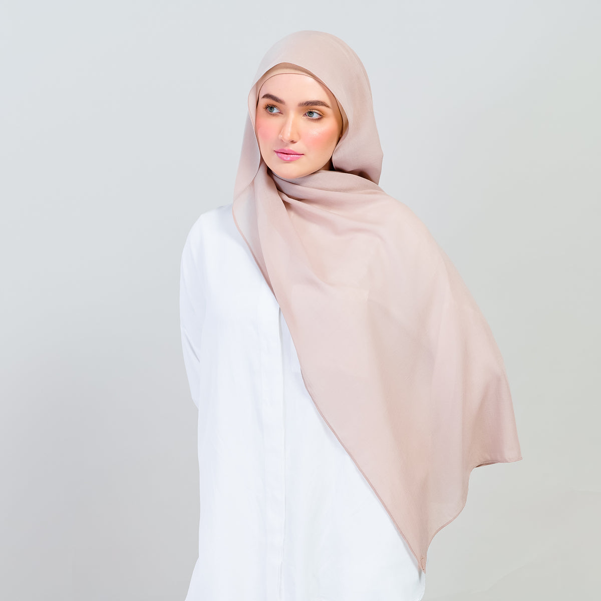Ironless Elle Shawl in Chai