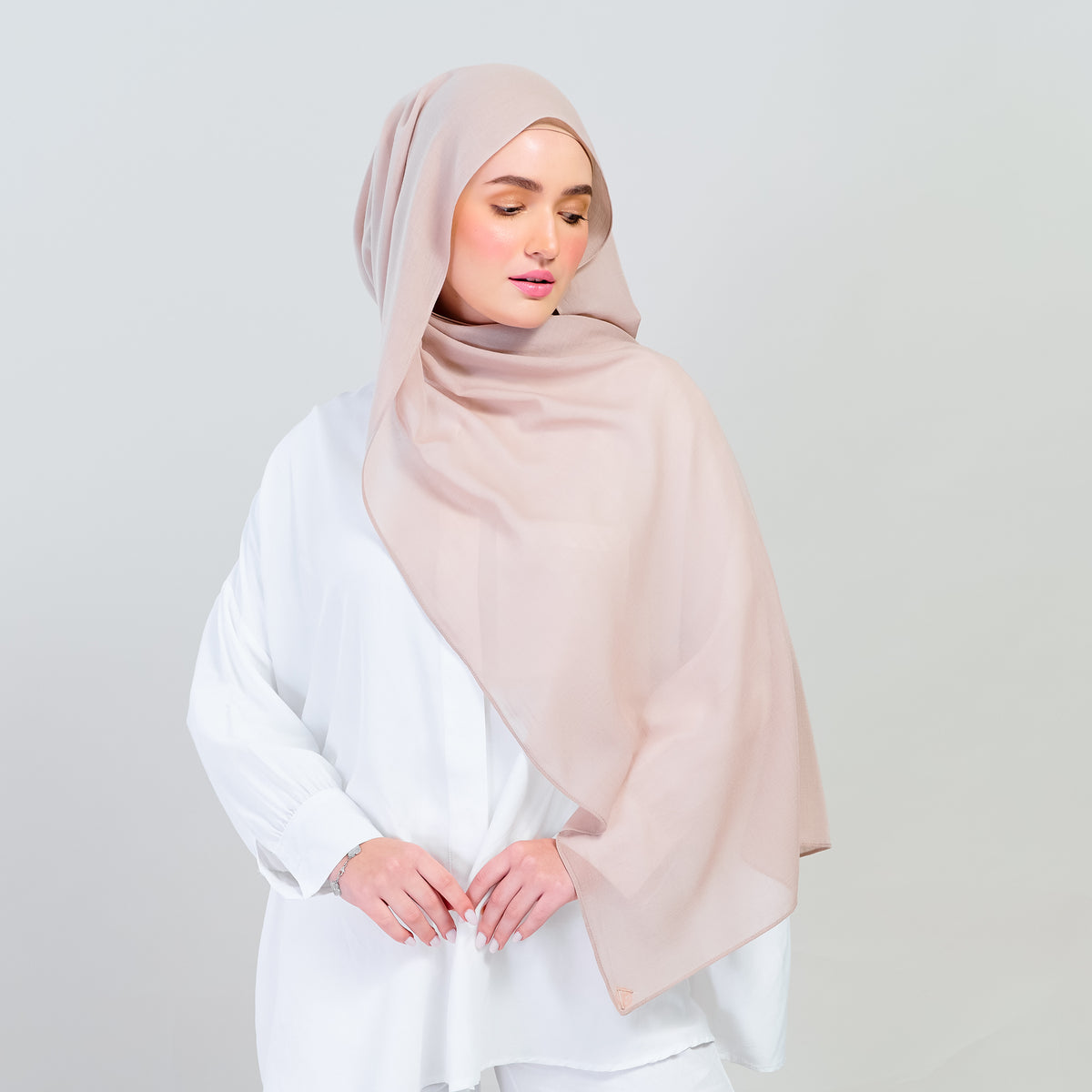 Ironless Elle Shawl in Chai