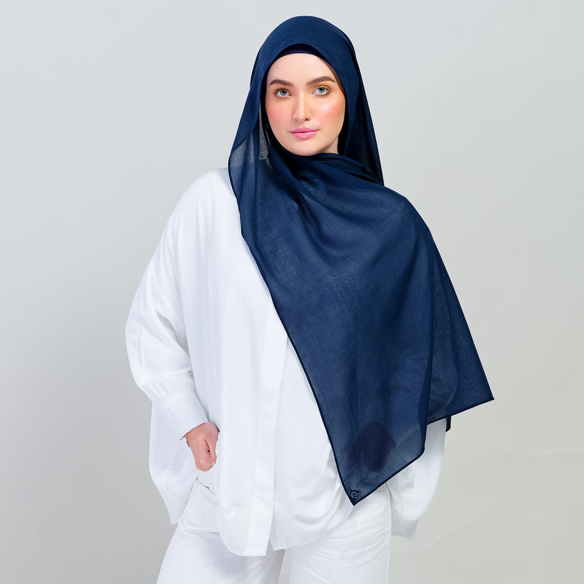 Ironless Elle Shawl in Navy