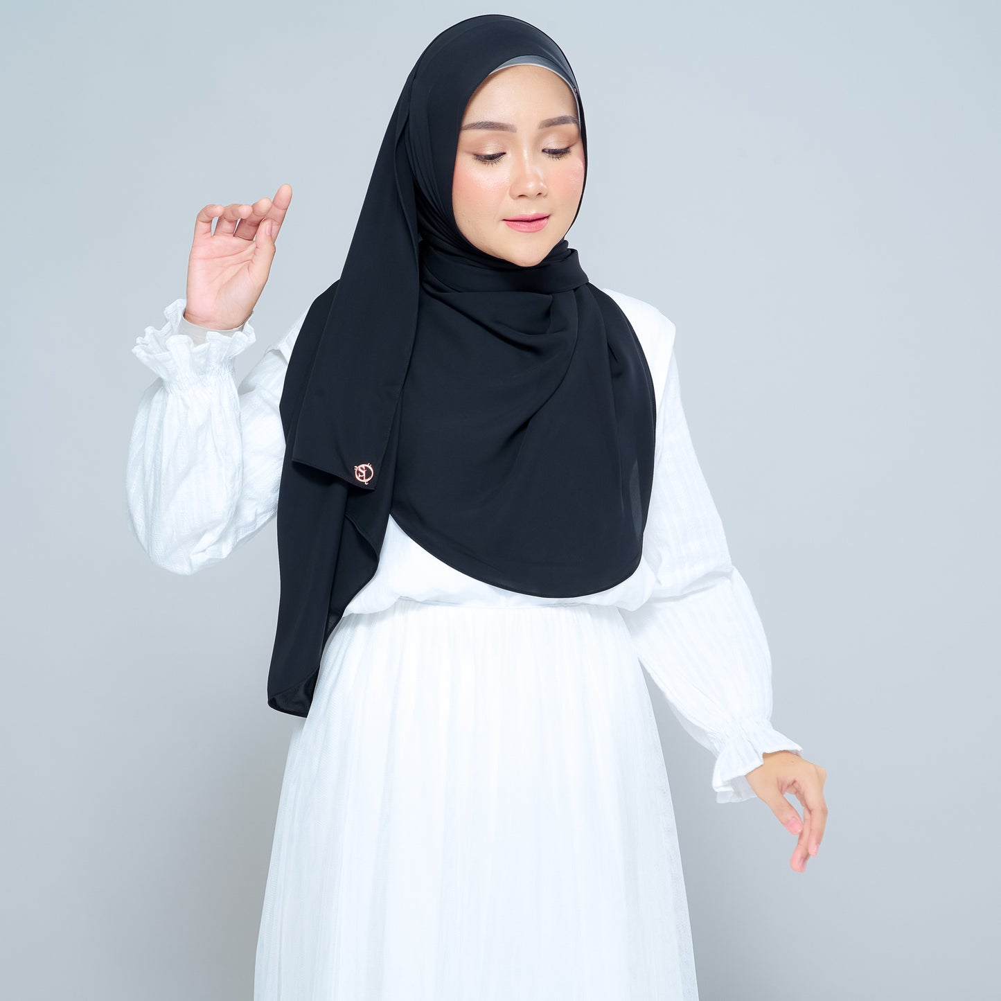 Semi-Instant Sarongje | Chiffon Silk in Pitch Black