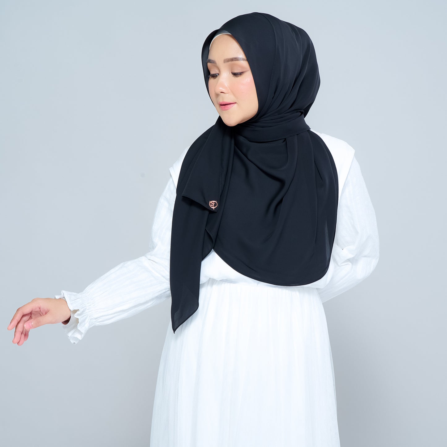 Semi-Instant Sarongje | Chiffon Silk in Pitch Black