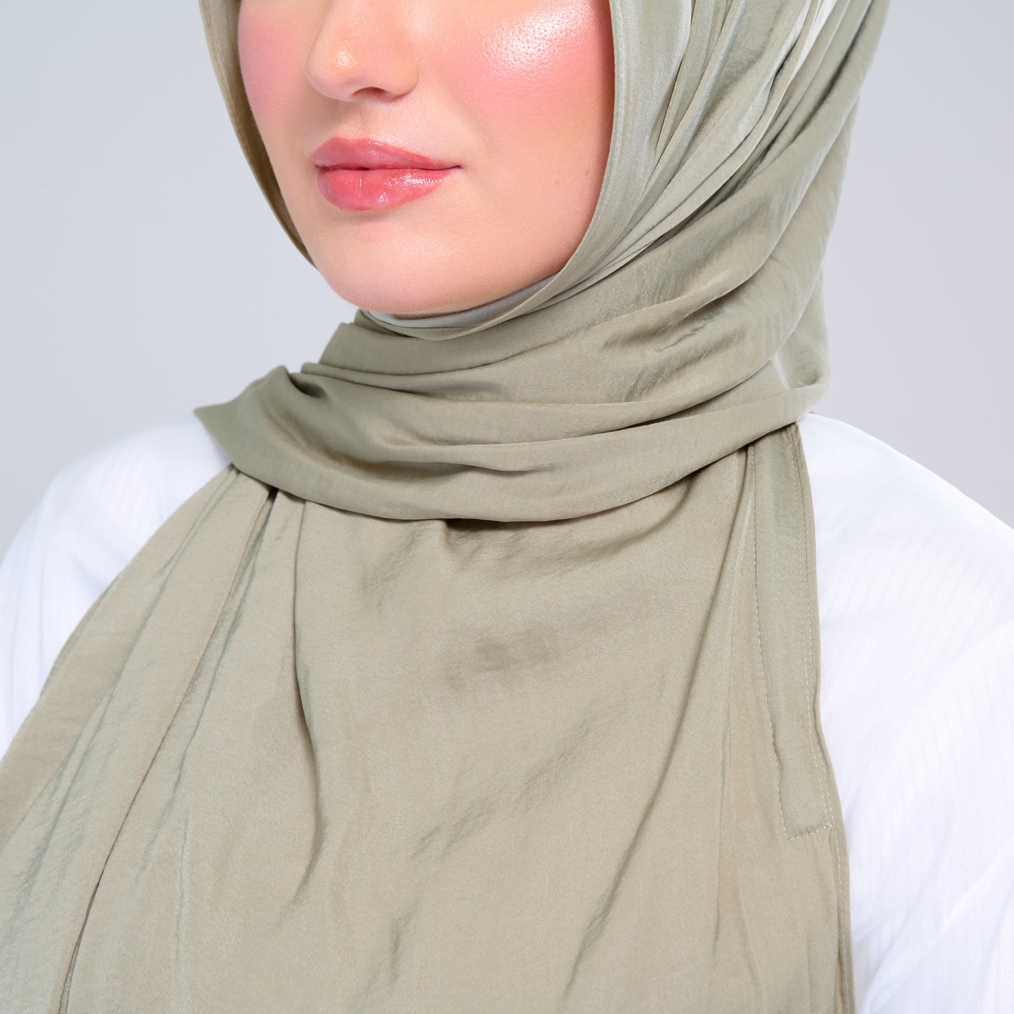 Instant Eden Tag n' Go in Matcha Green