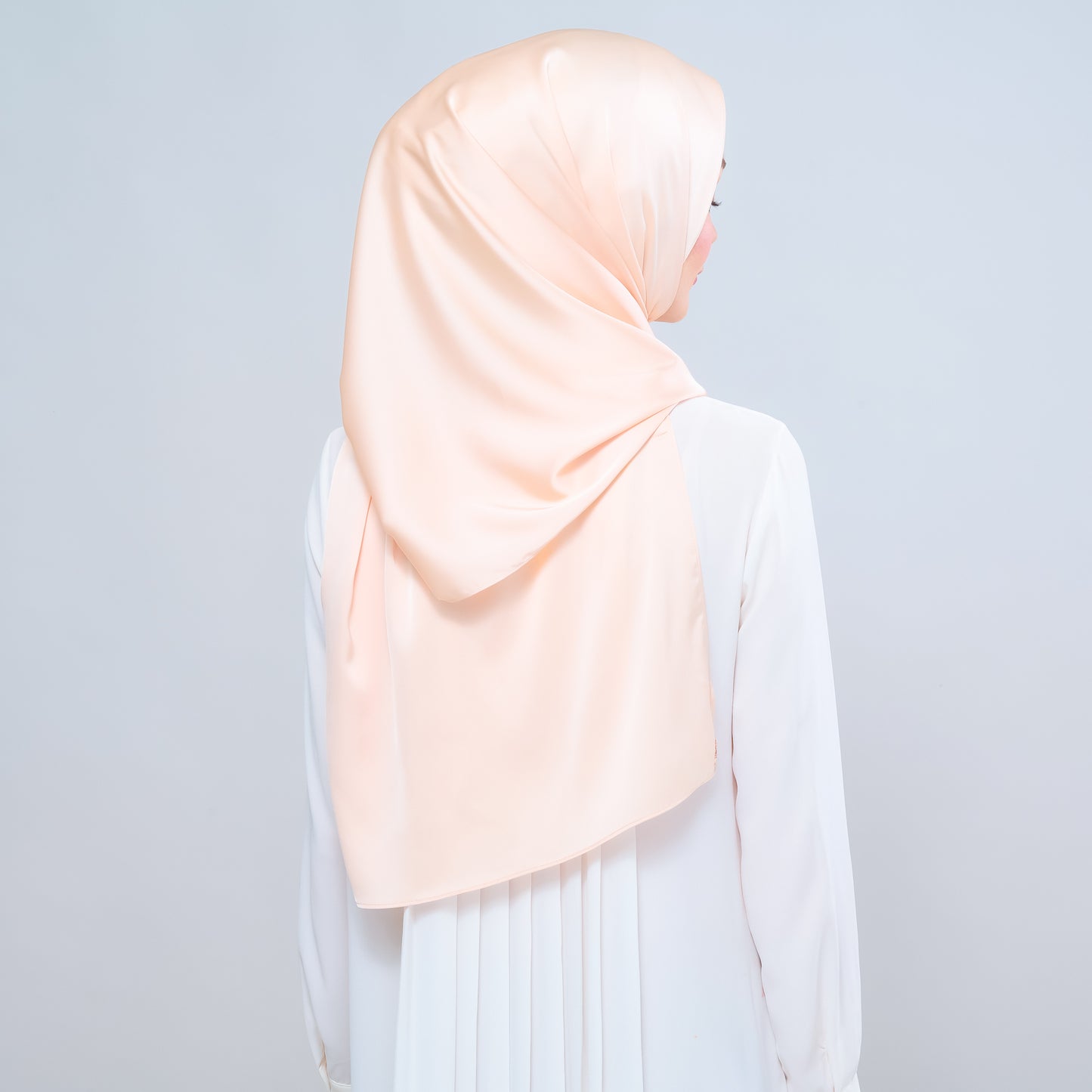 Instant Tag n' Go Shawl | Satin Silk in Soft Apricot