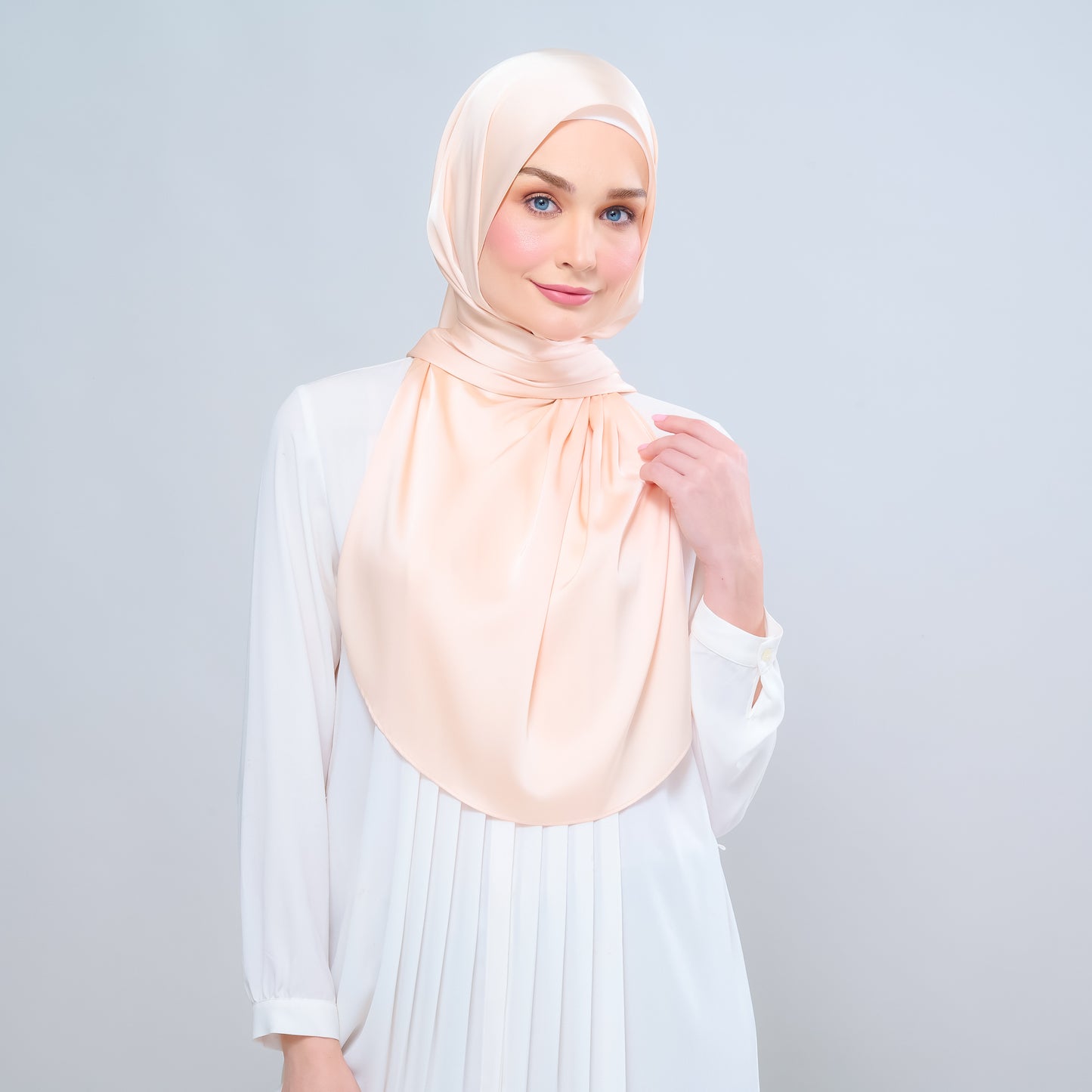 Instant Tag n' Go Shawl | Satin Silk in Soft Apricot