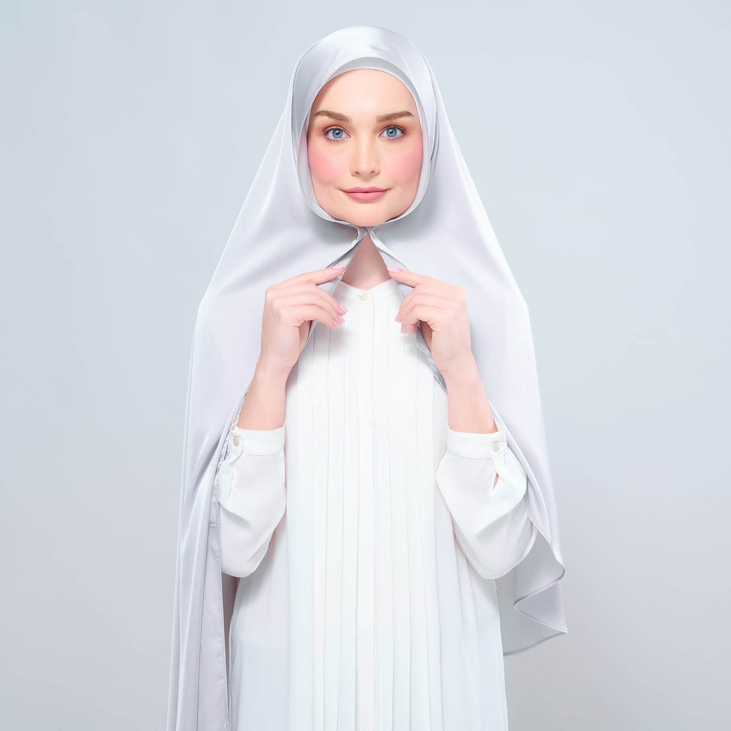Instant Tag n' Go Shawl | Satin Silk in Silver