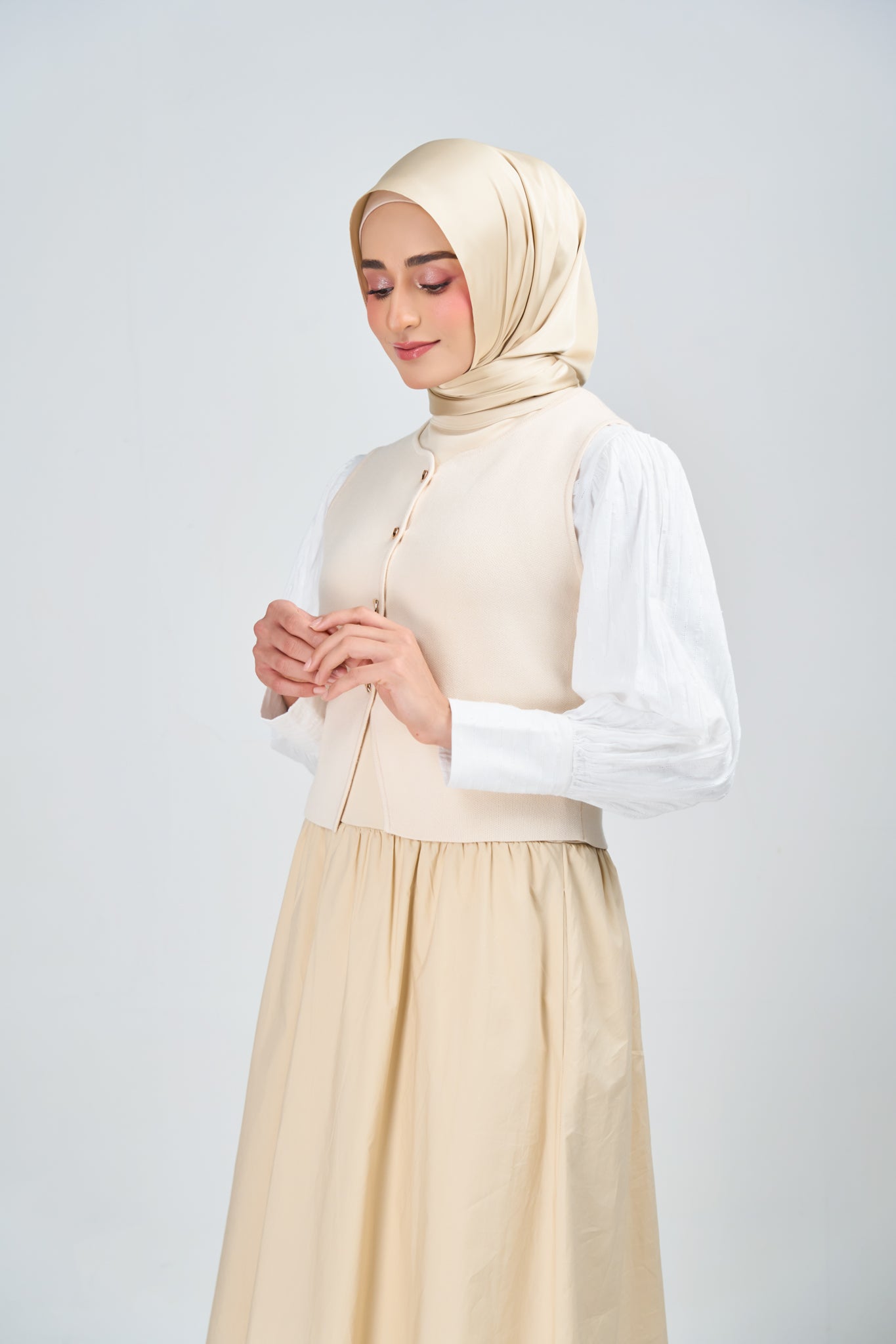 HoodX Luxe in Cashmere