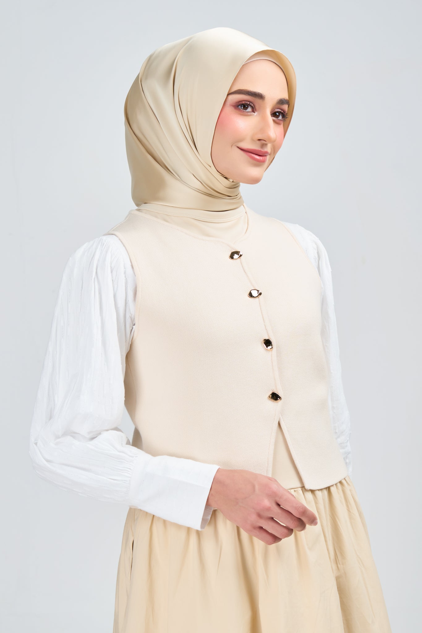 HoodX Luxe in Cashmere