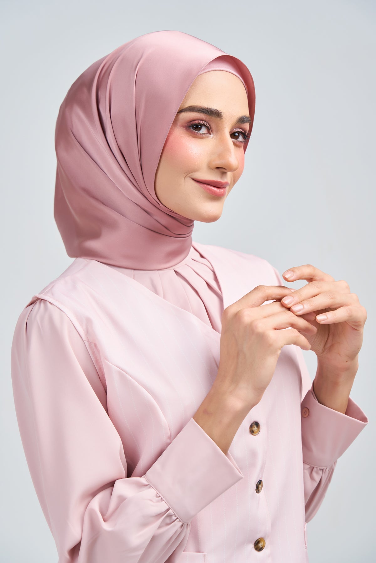 HoodX Luxe in Dahlia Pink