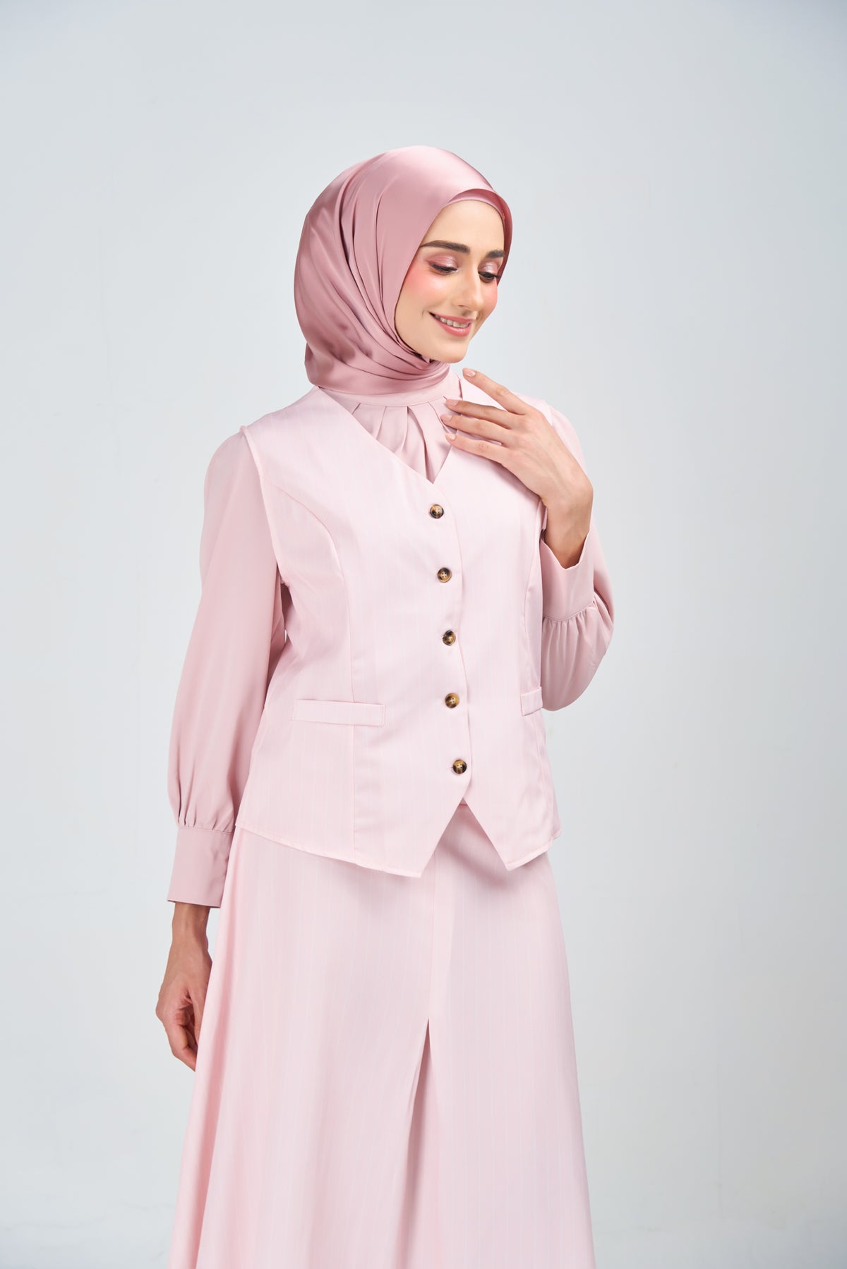 HoodX Luxe in Dahlia Pink