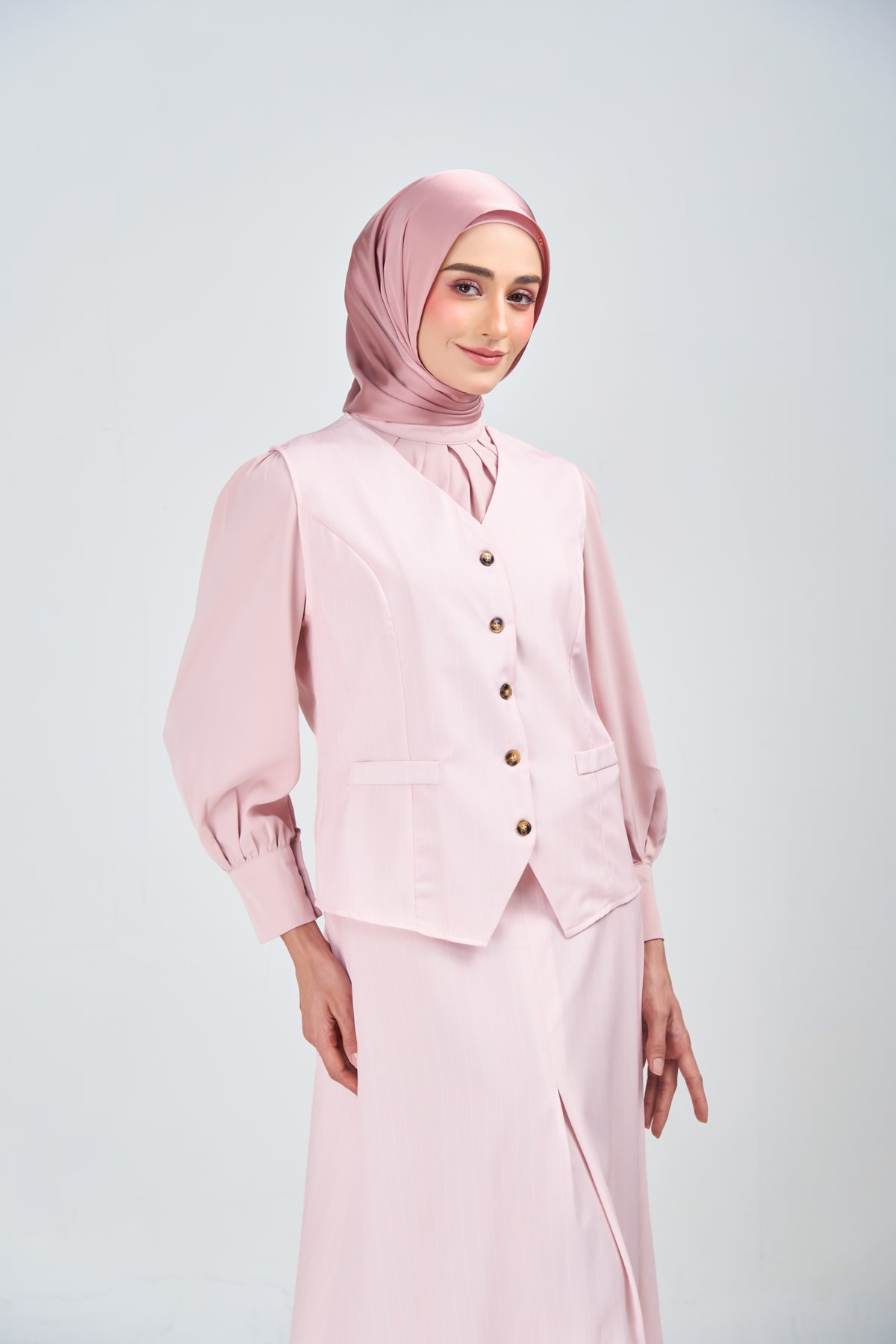 HoodX Luxe in Dahlia Pink