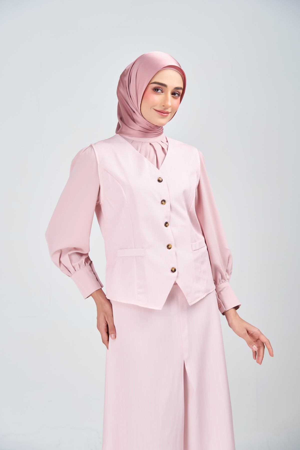 HoodX Luxe in Dahlia Pink