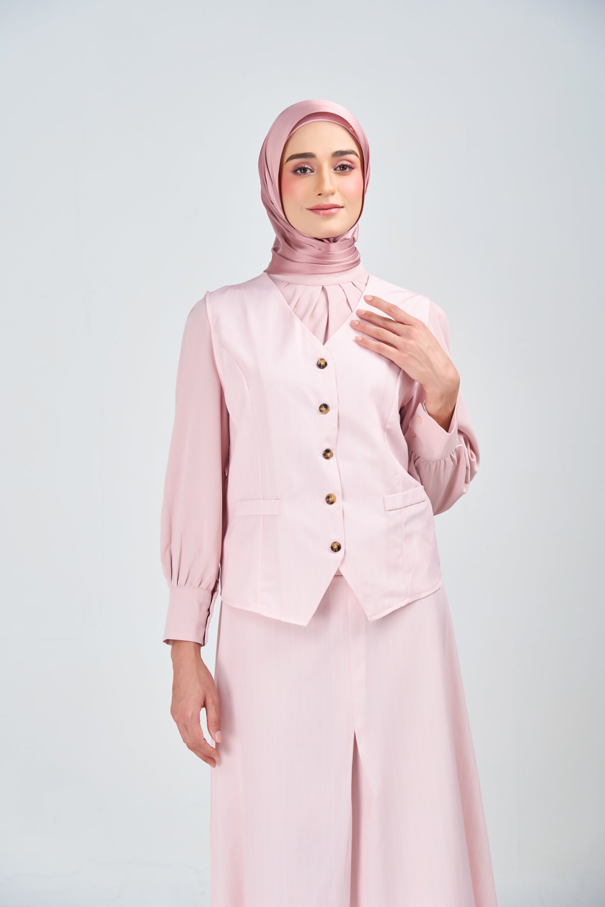 HoodX Luxe in Dahlia Pink