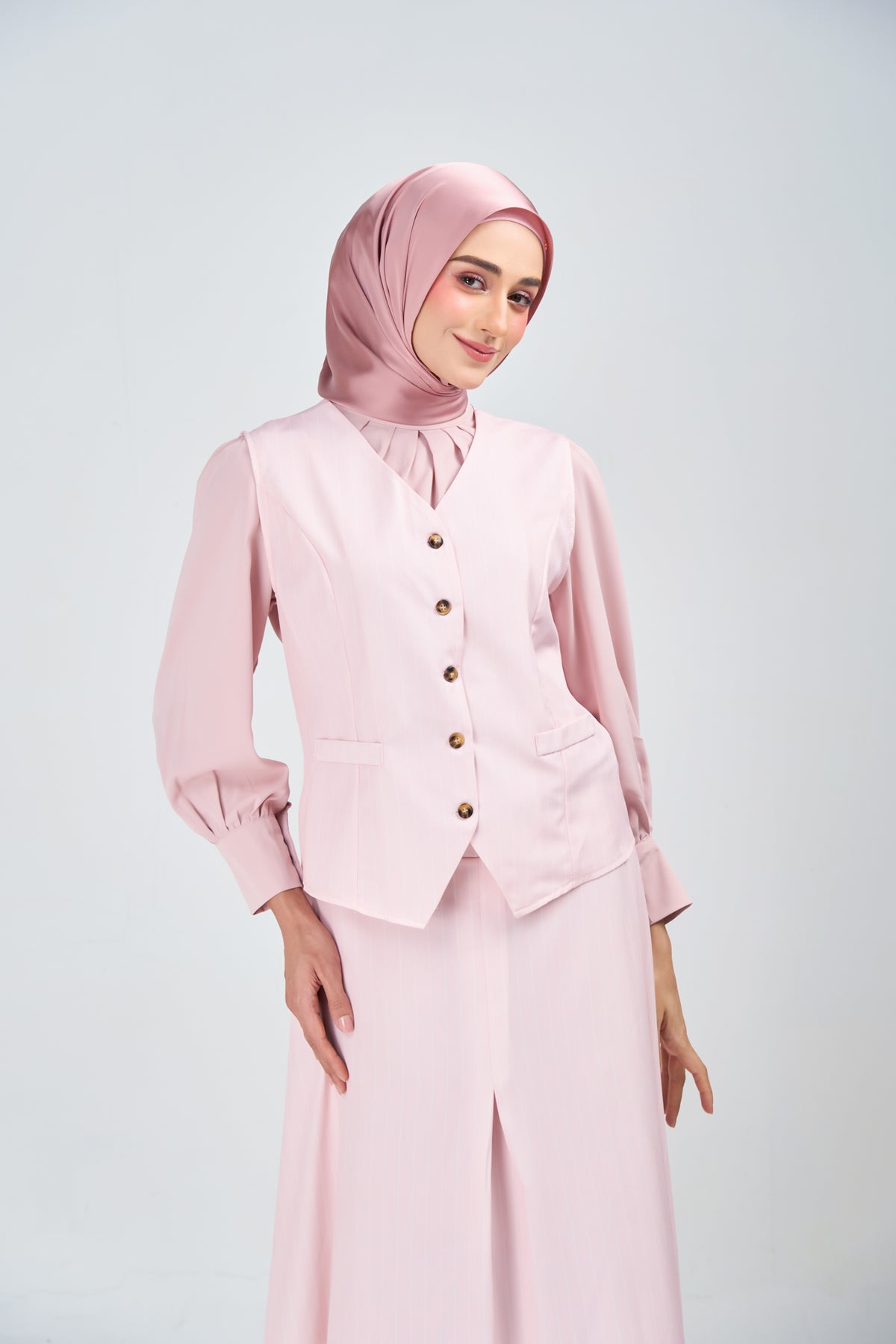 HoodX Luxe in Dahlia Pink