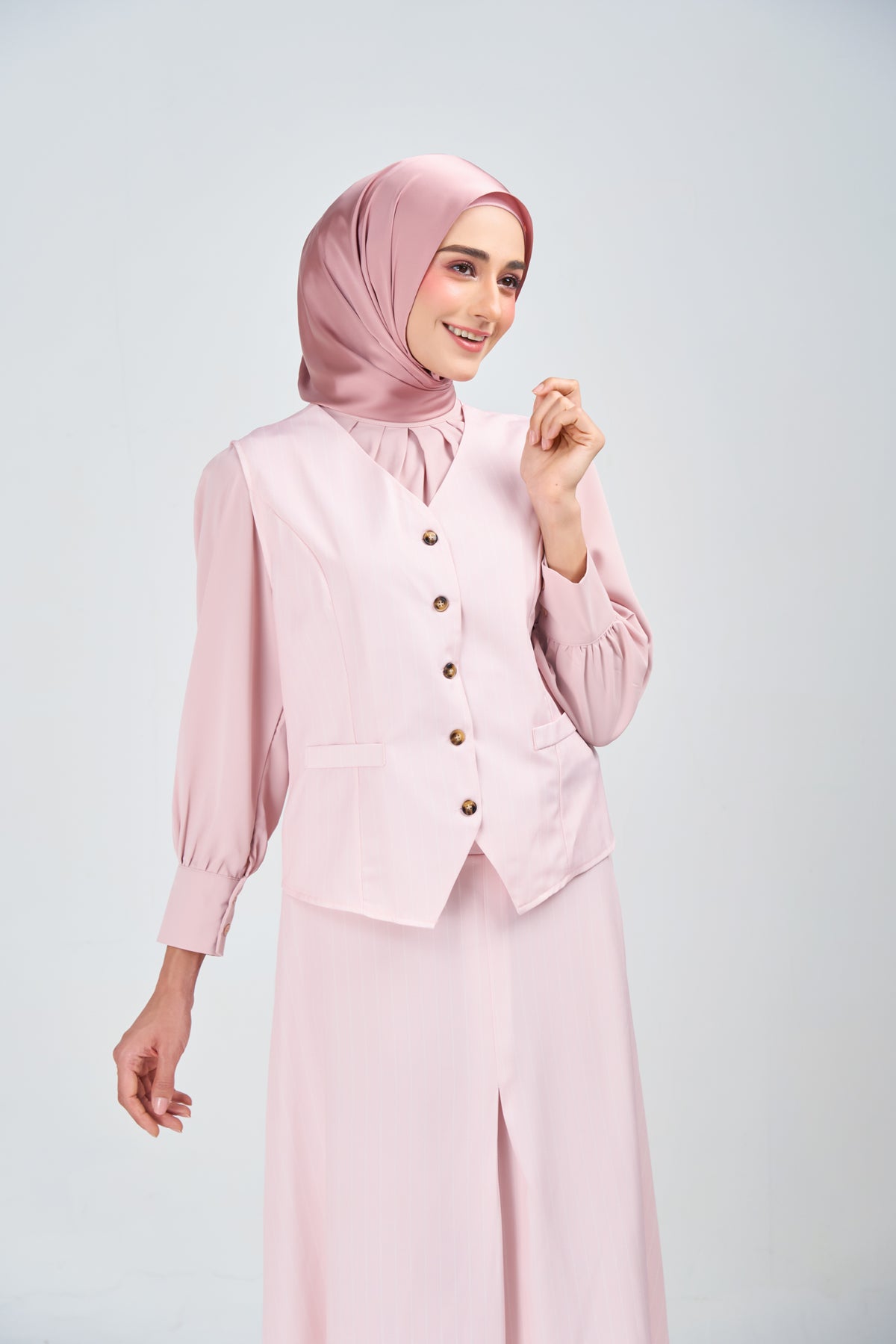 HoodX Luxe in Dahlia Pink