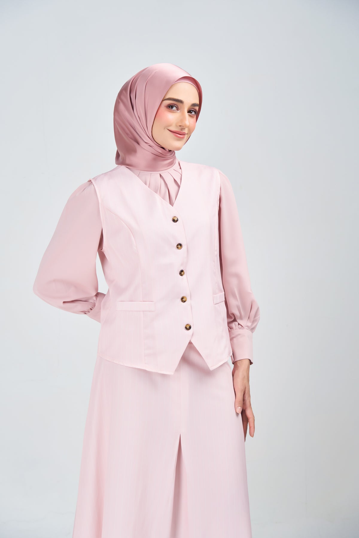 HoodX Luxe in Dahlia Pink