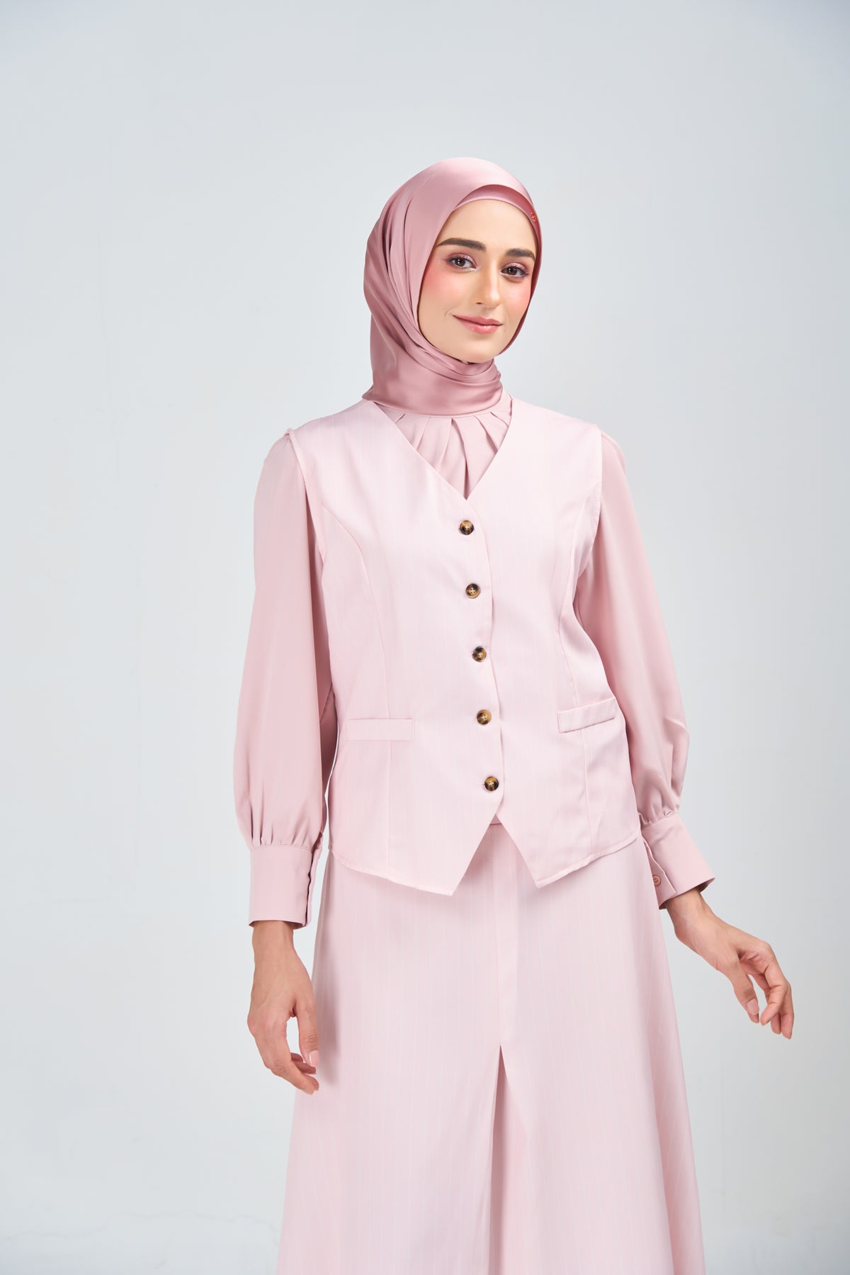 HoodX Luxe in Dahlia Pink