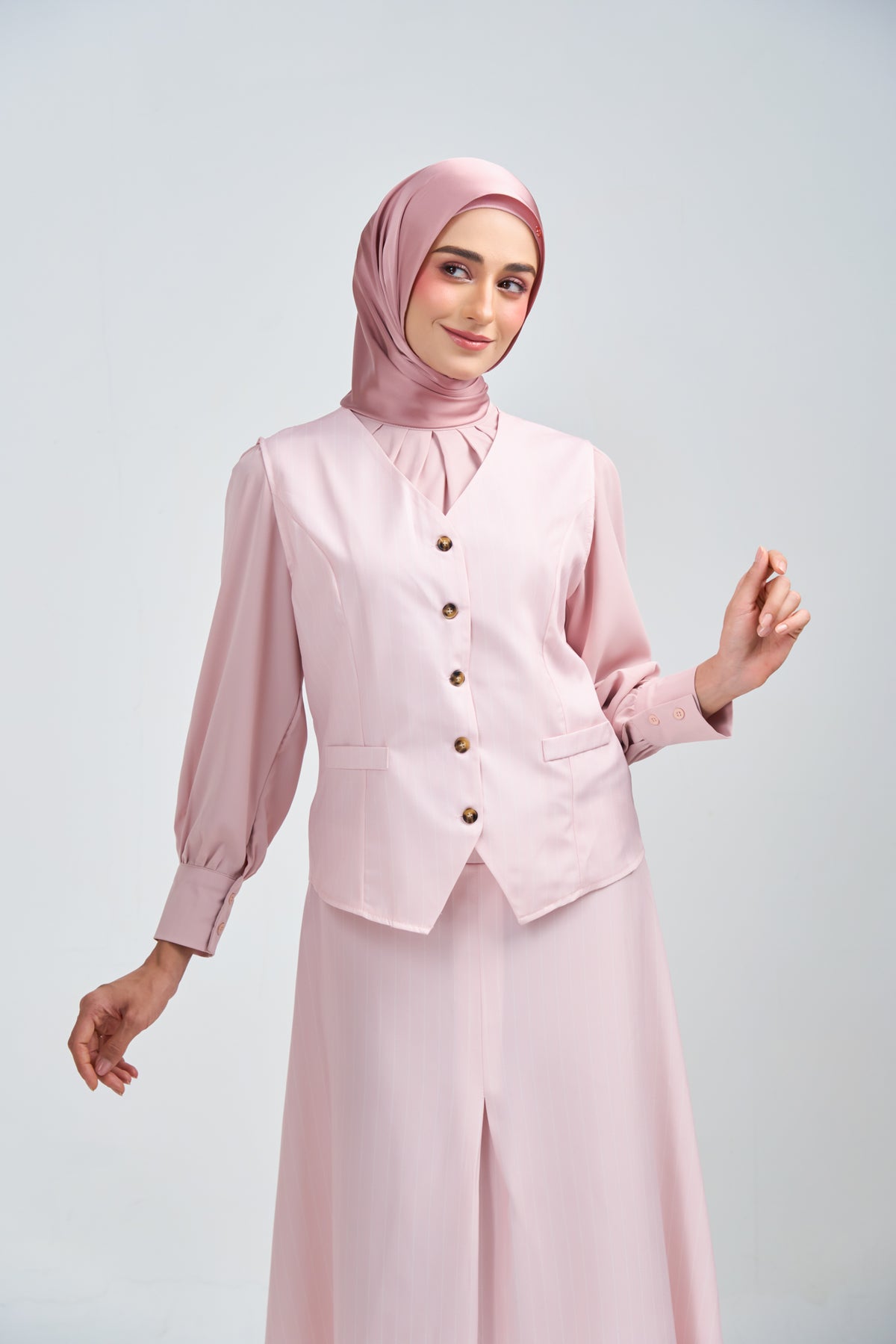 HoodX Luxe in Dahlia Pink