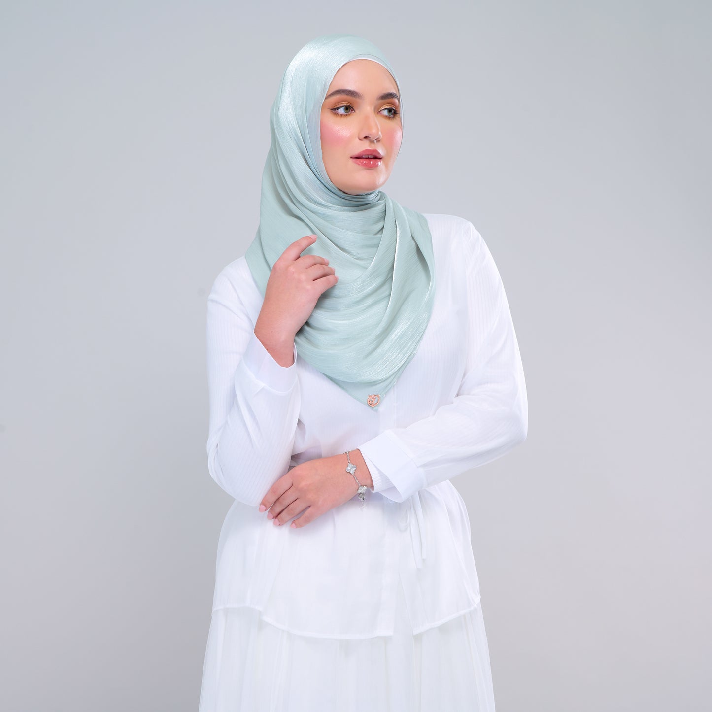 Dolce Raia in Dusty Green