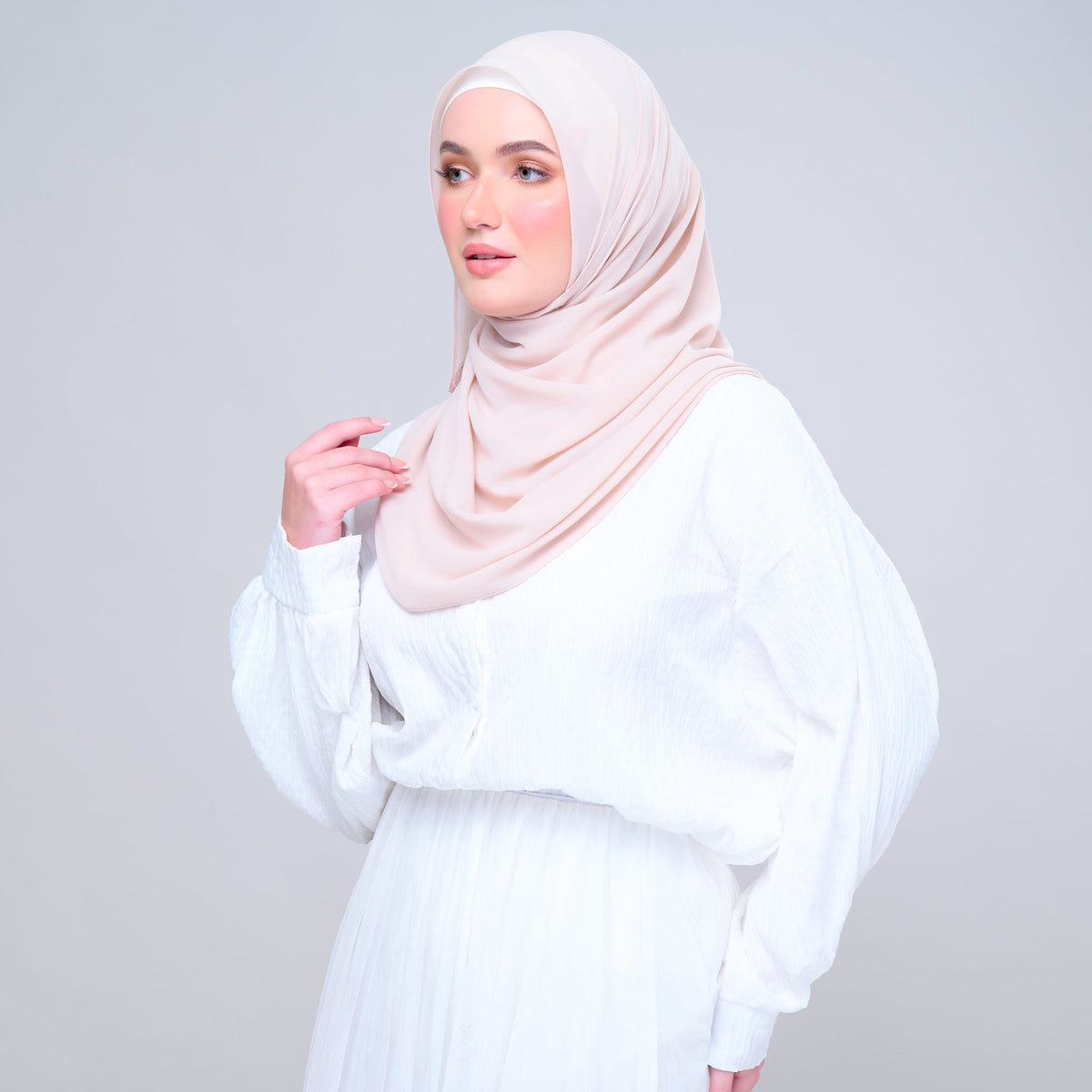 SLBasic 1.8M Shawl in Nude Cream