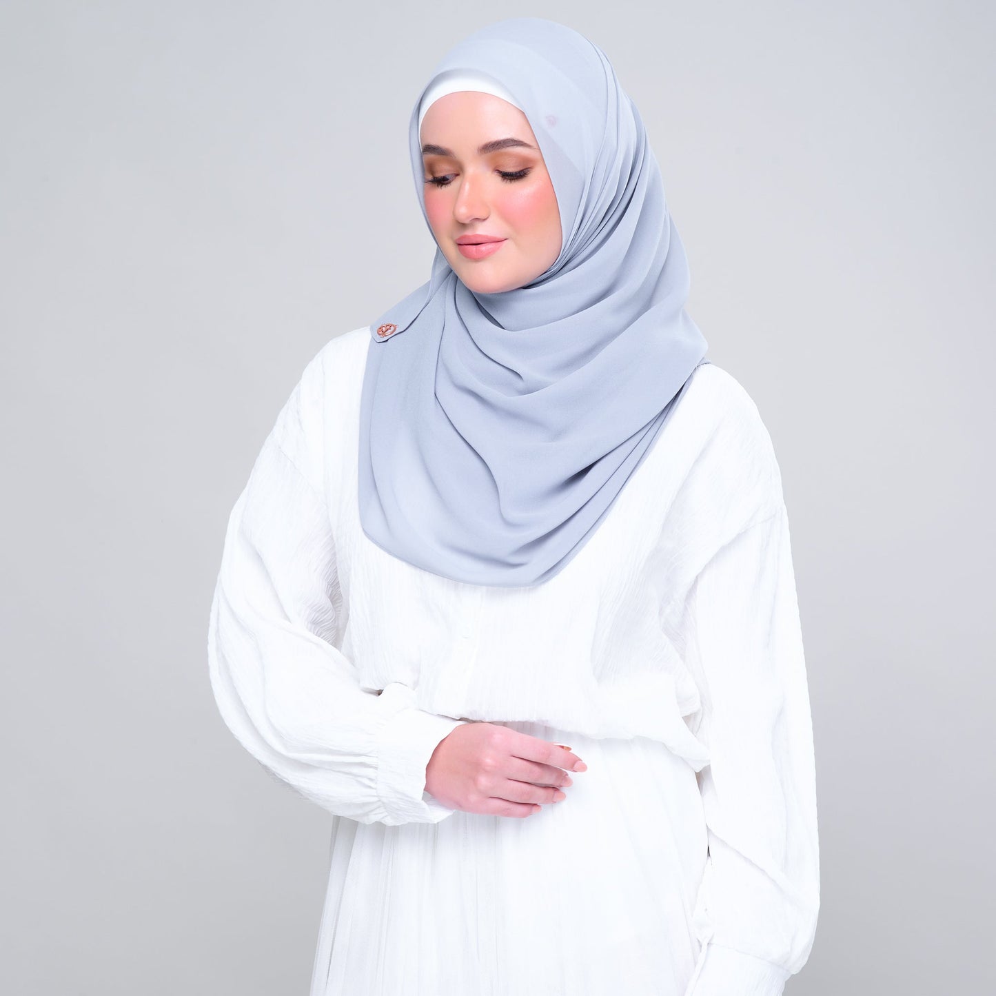 SLBasic 1.8M Shawl in Cornflower