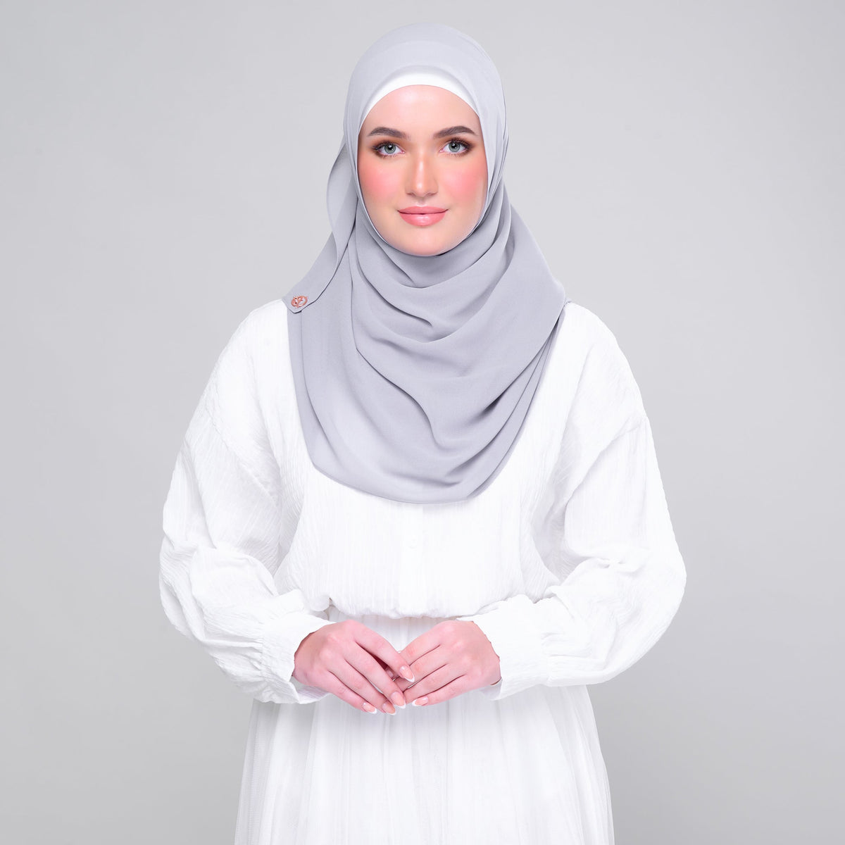 SLBasic 1.8M Shawl in Light Platinum