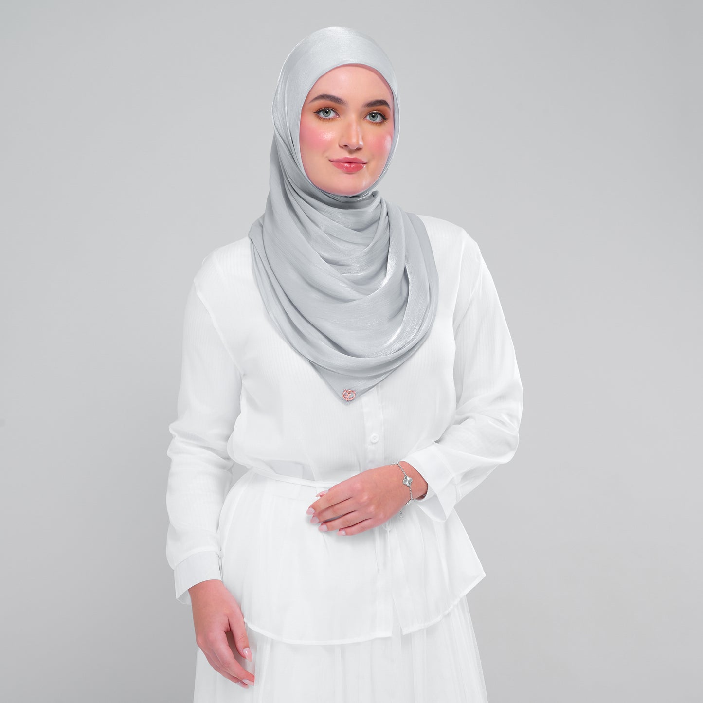 Dolce Raia in Light Grey