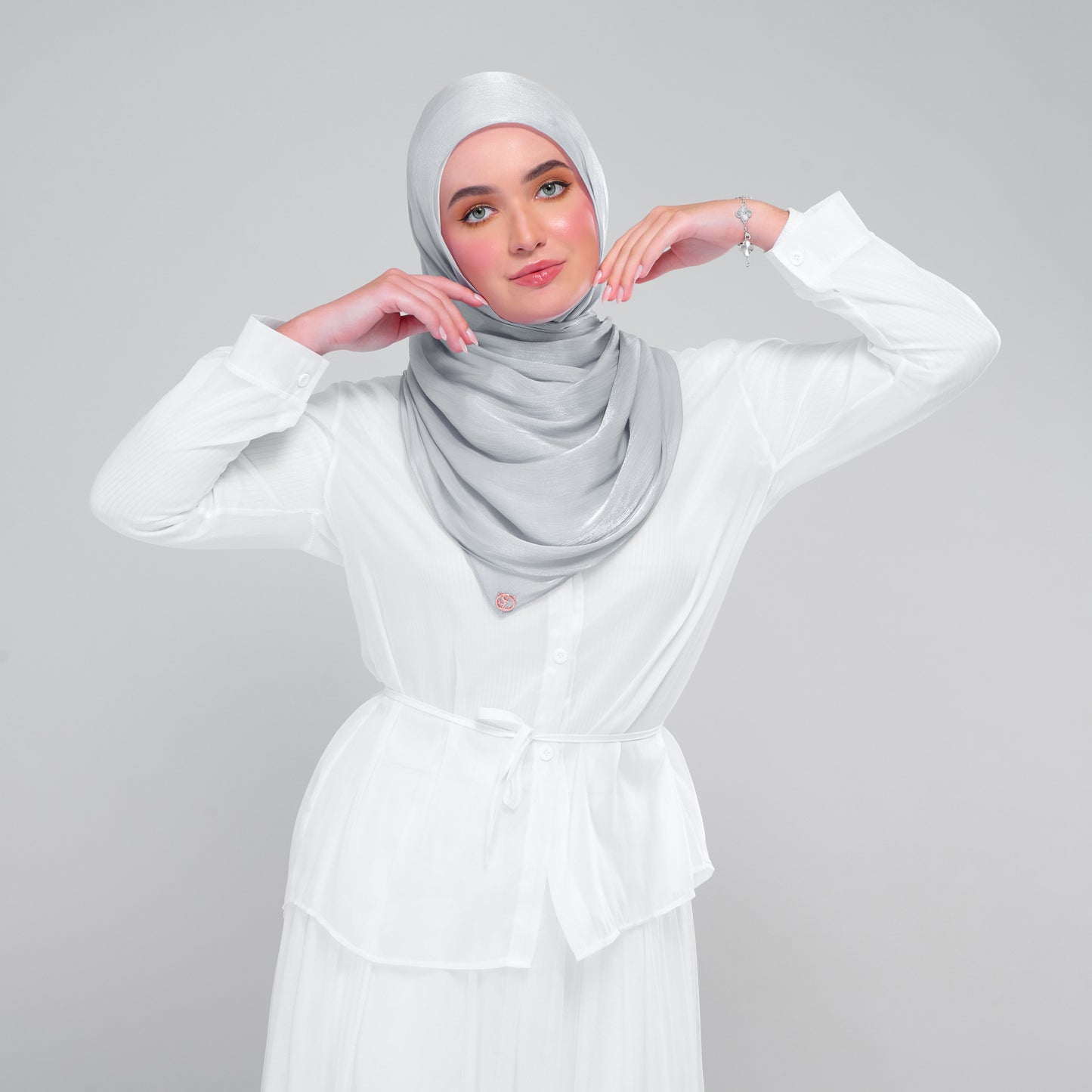 Dolce Raia in Light Grey