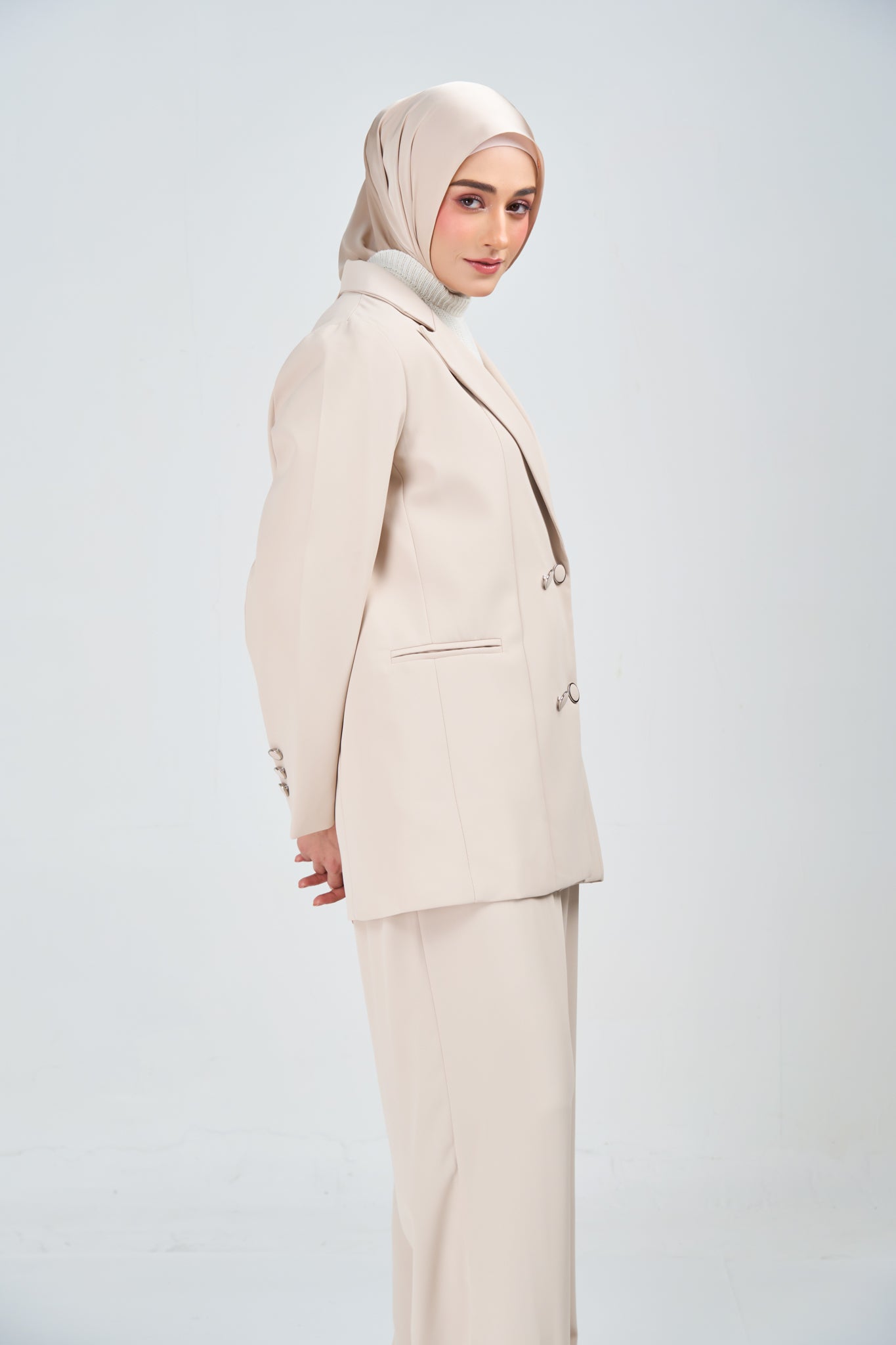 HoodX Luxe in Linen Dusk