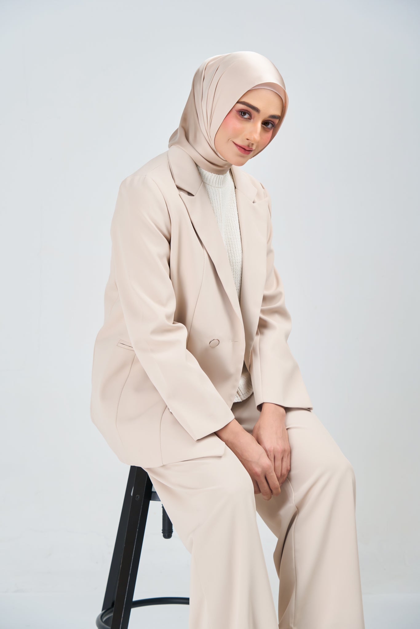 HoodX Luxe in Linen Dusk