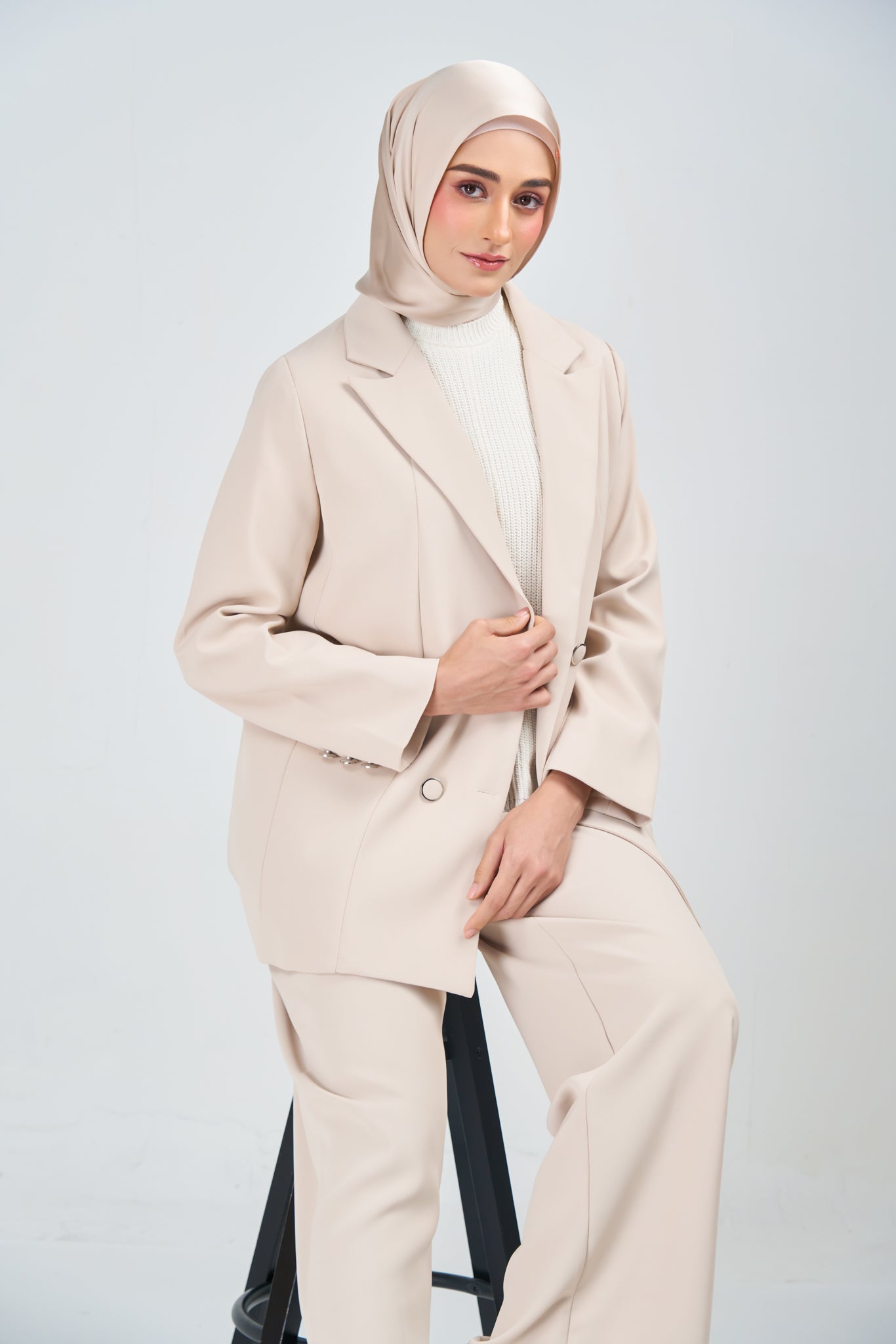 HoodX Luxe in Linen Dusk